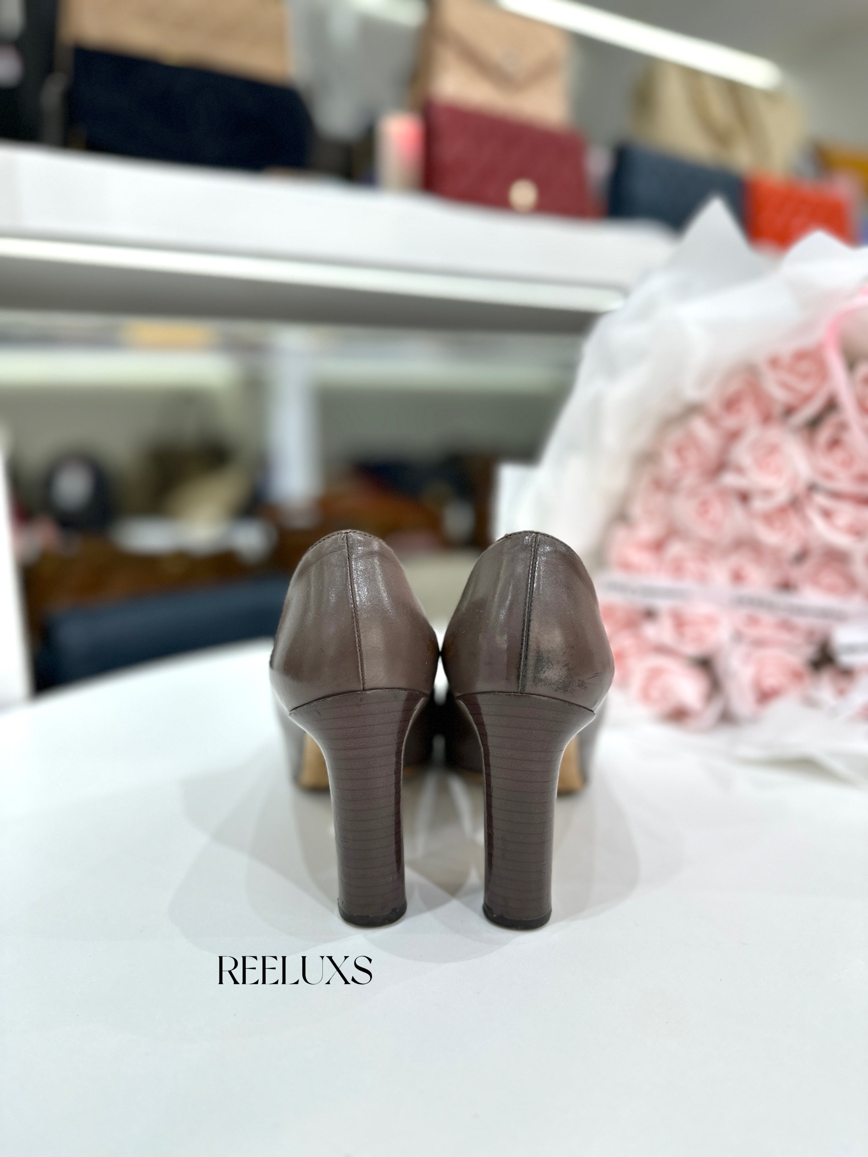 FERRAGAMO Maxi Gancini Pump