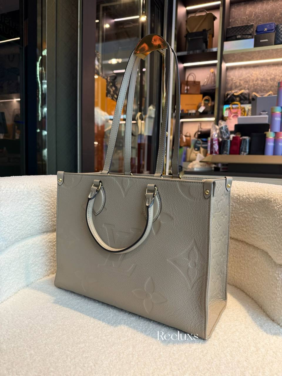 Louis Vuitton LV Onthego MM Empreinte Beige Tote Bag