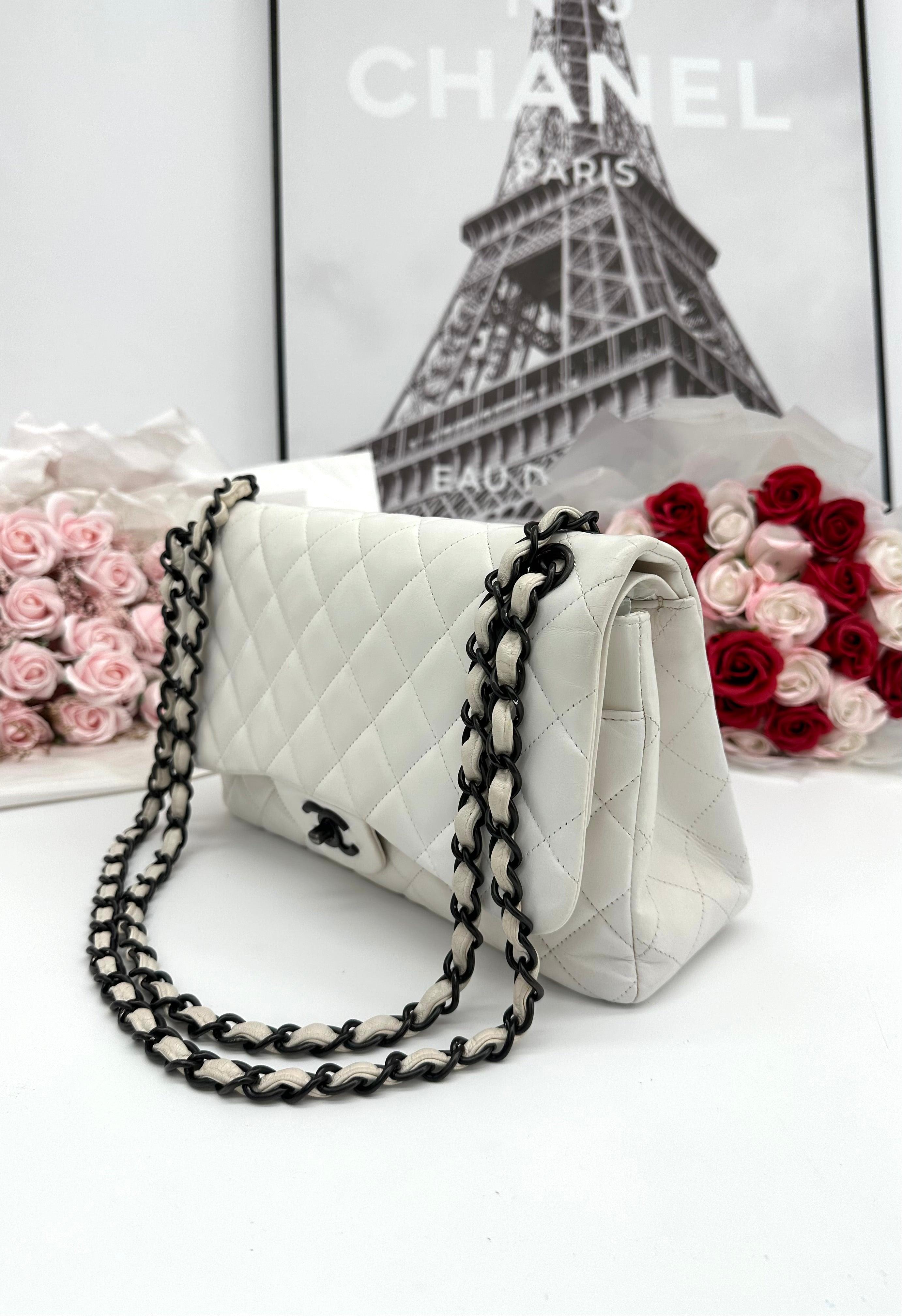 CHANEL Classic Jumbo Double Flap Bag - Reeluxs 