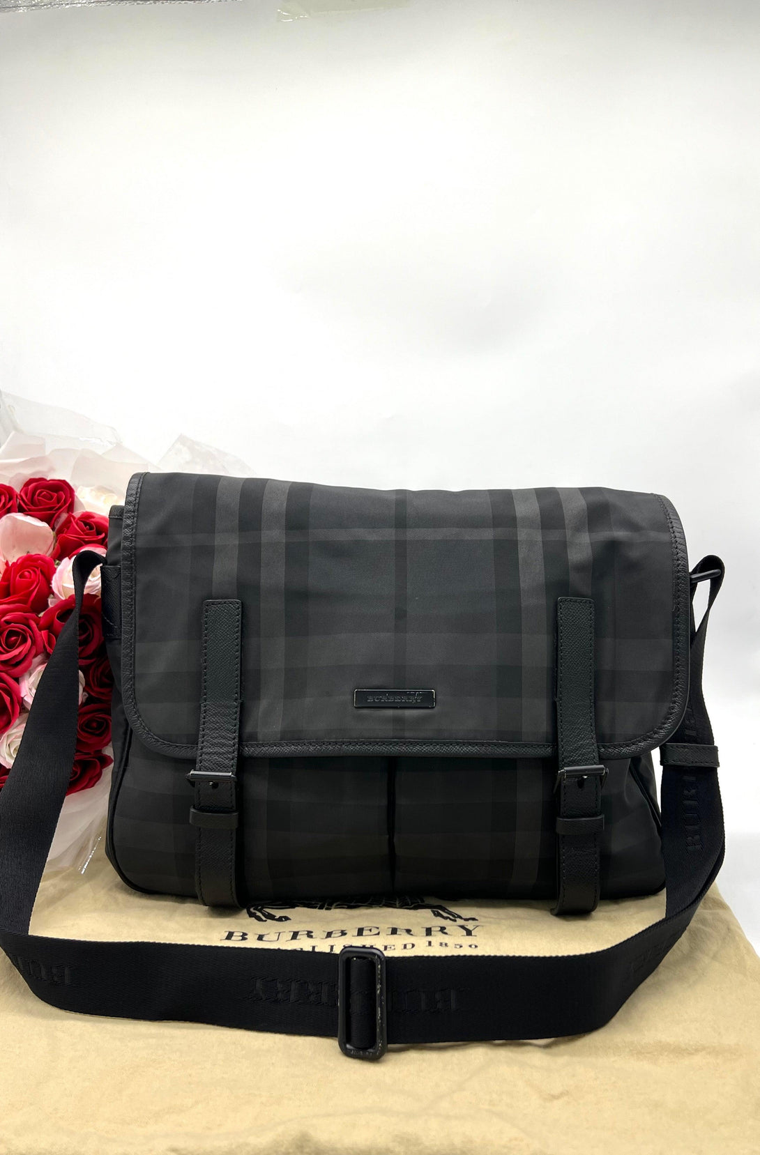 BURBERRY Large VGC Check Canvas Messenger Bag Gray - Reeluxs 