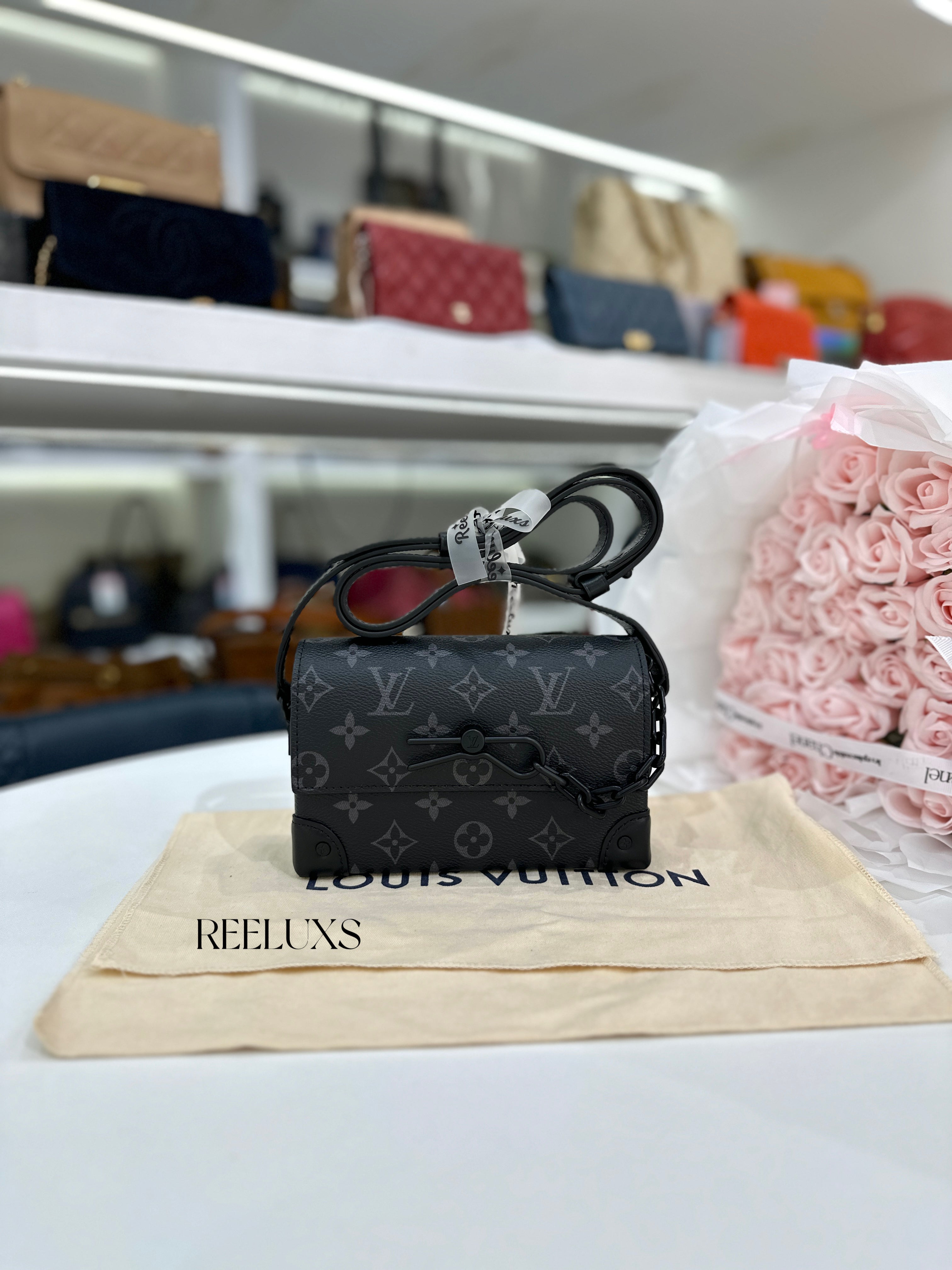 LOUIS VUITTON LV  Steamer Wearable Wallet