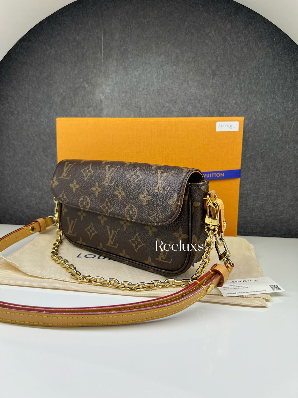 LOUIS VUITTON LV Wallet On Chain Ivy Monogram Canvas Shoulder Bag