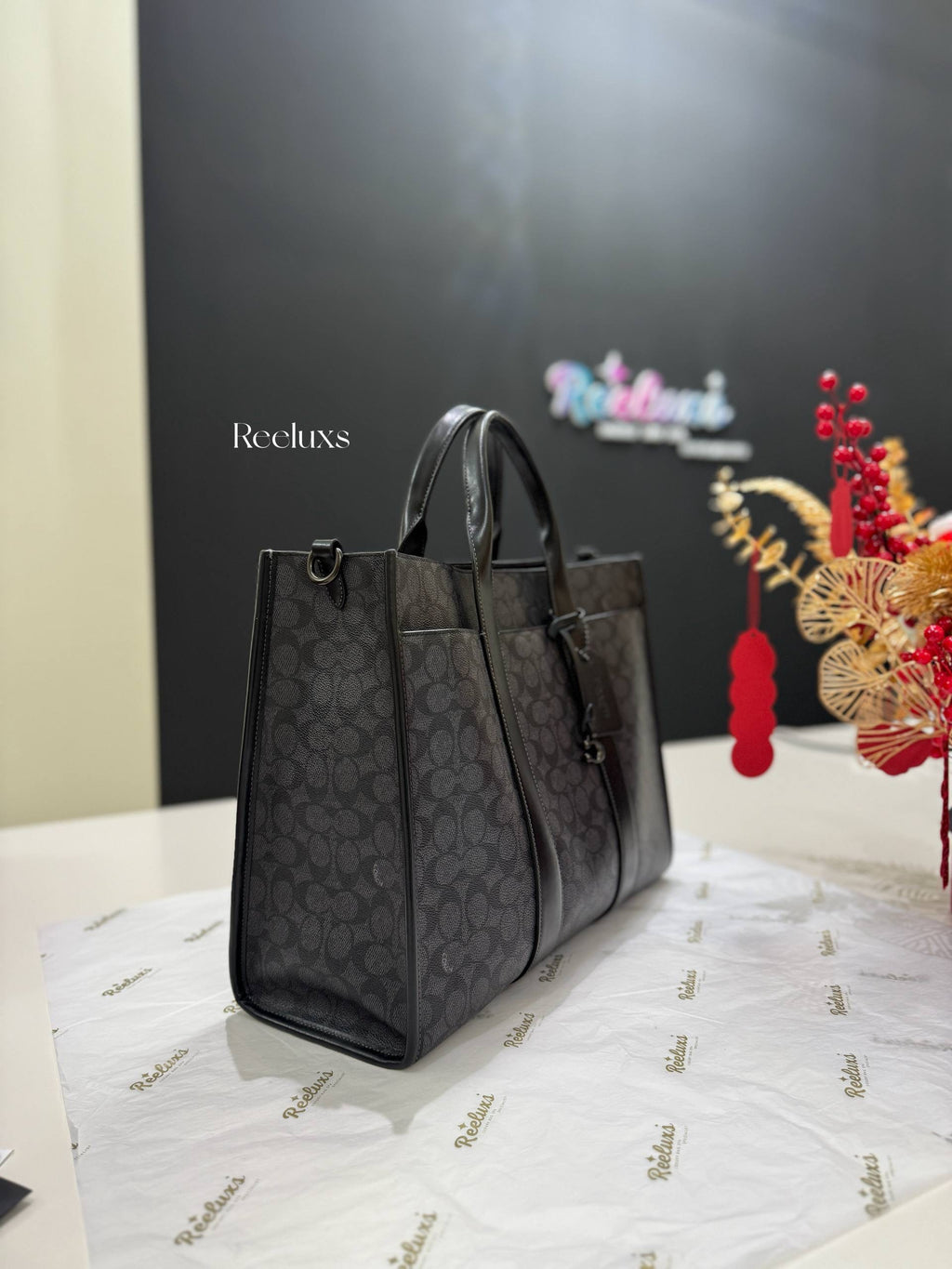 COACH Signature Canvas Wesley Tote Bag  /Black Color Men