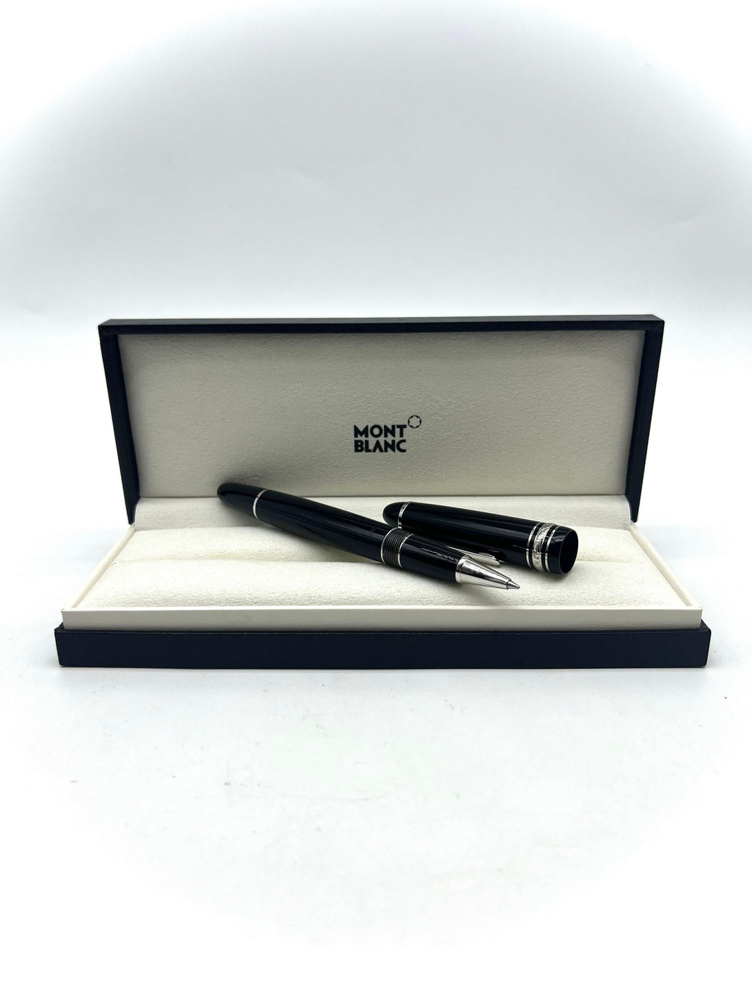 MONT BLANC Rollerball Pen - Black - Reeluxs 