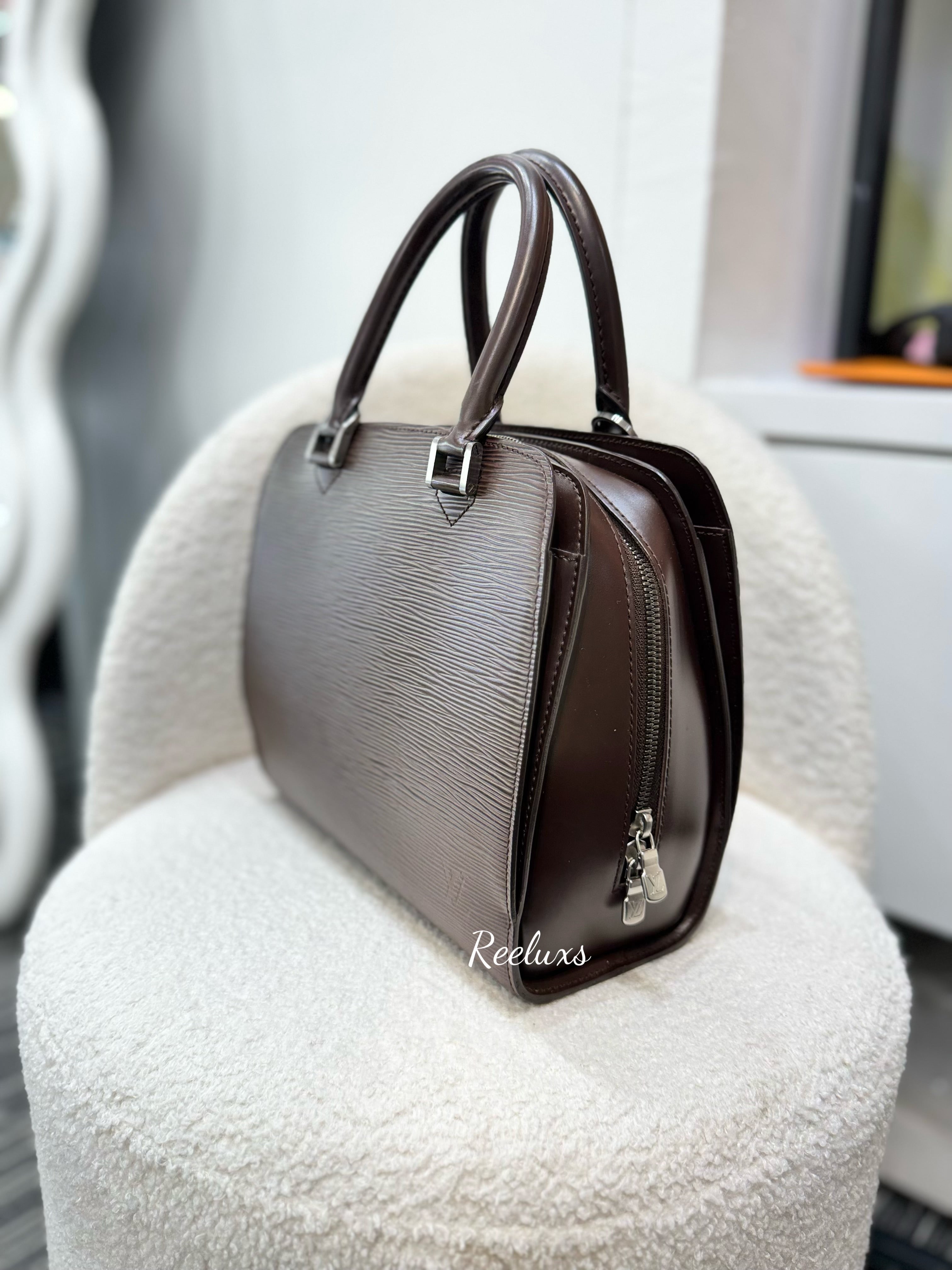 LOUIS VUITTON LV Epi Pont Neuf Handbag Brown