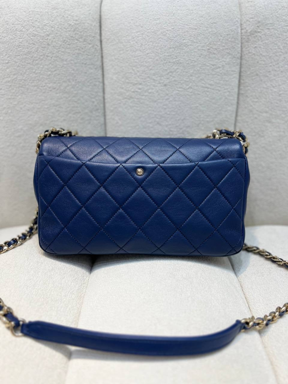 FULL SET CHANEL Resin Elegant Chain Flap Bag Quilted Lambskin Blue