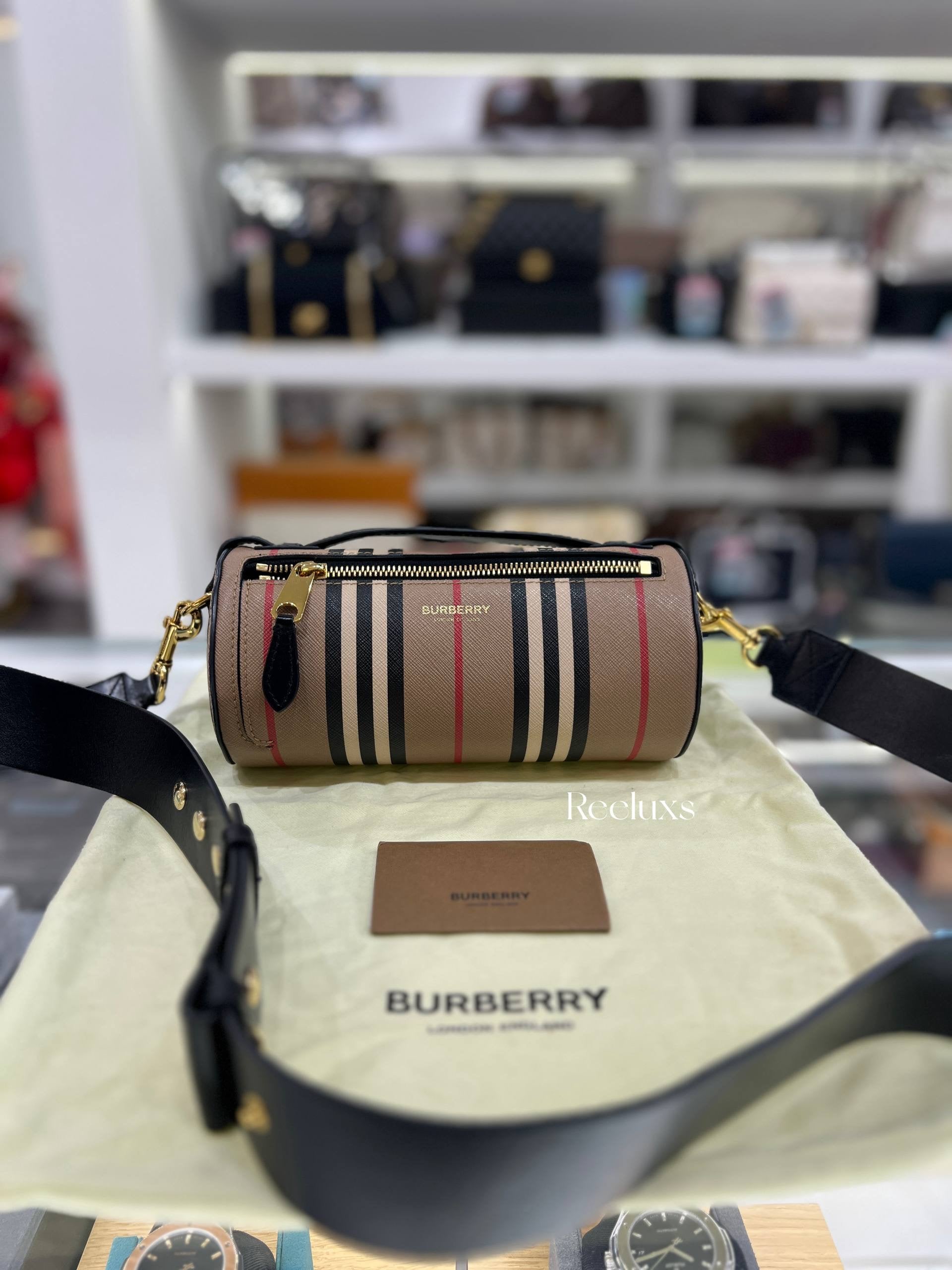 BURBERRY Vintage Check Barrel Bag