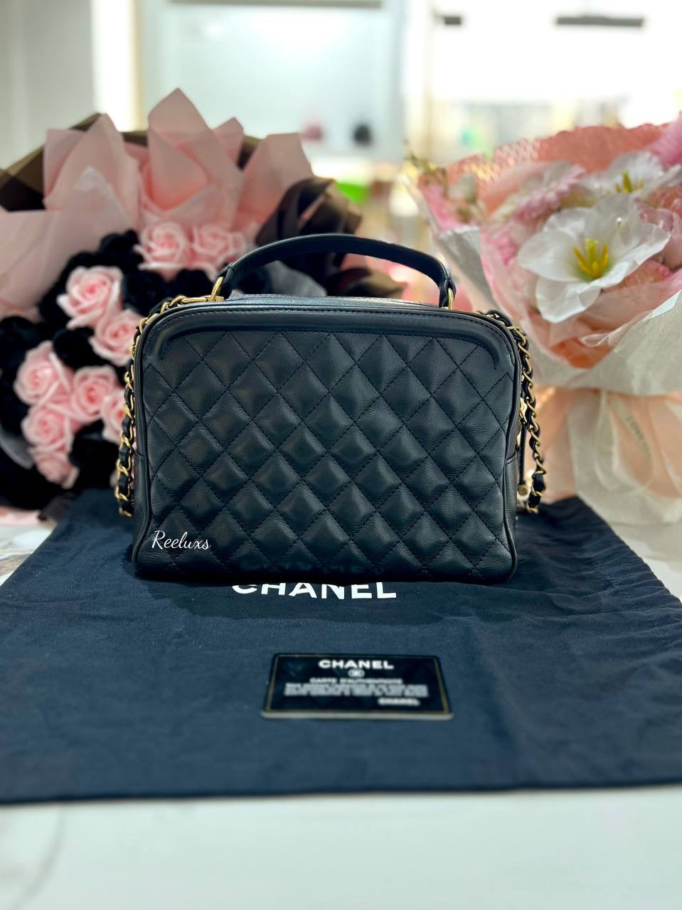 CHANEL  CC Vanity Case Black Calf Leather with Gold Hardware Hand Bag