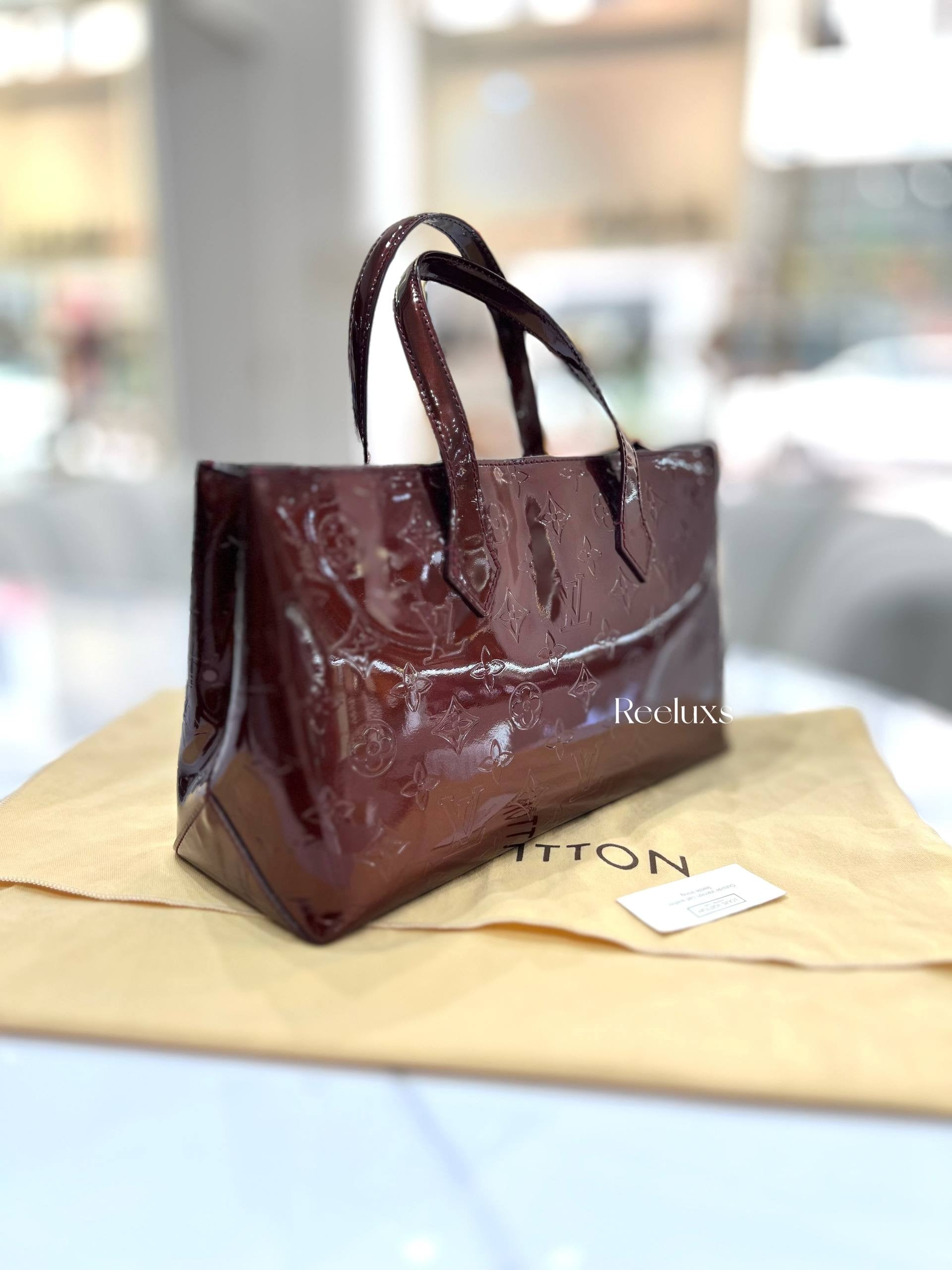 LOUIS VUITTON Monogram Vernis Wilshire PM Handbag