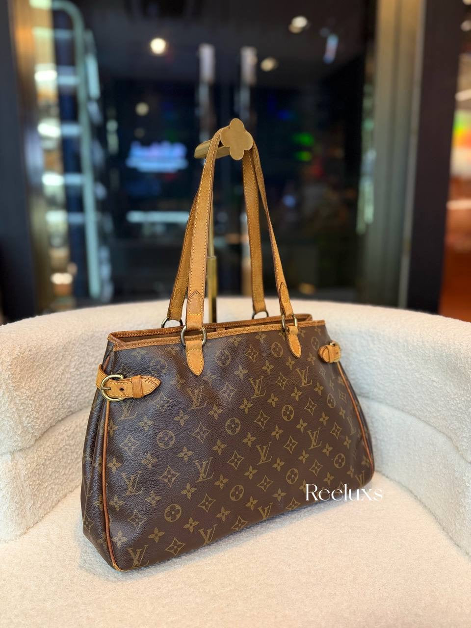 LOUIS VUITTON LV Batignolles Horizontal Shoulder Bag