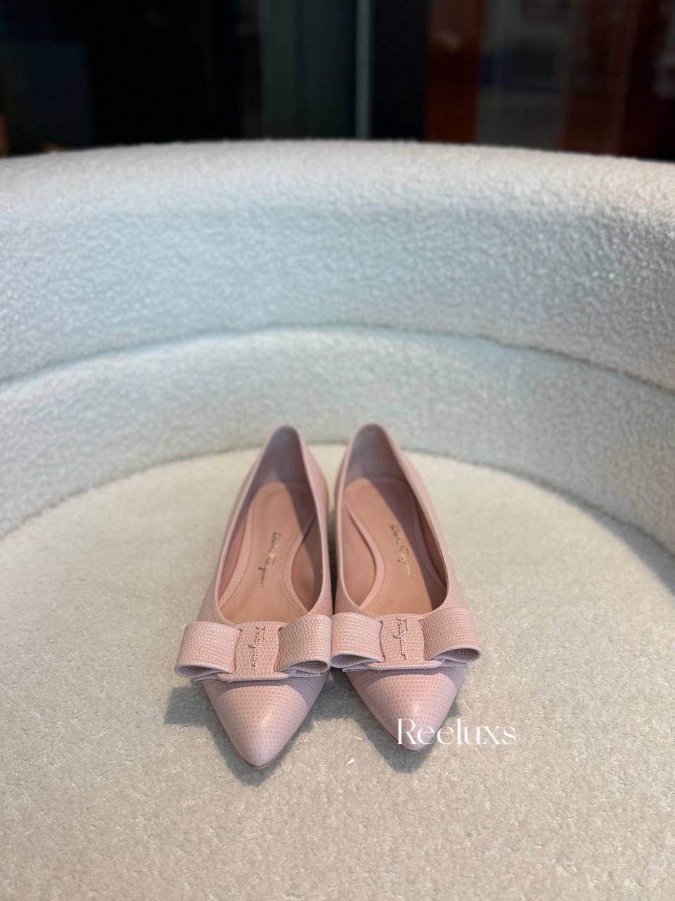 Ferragamo viva flats in nude