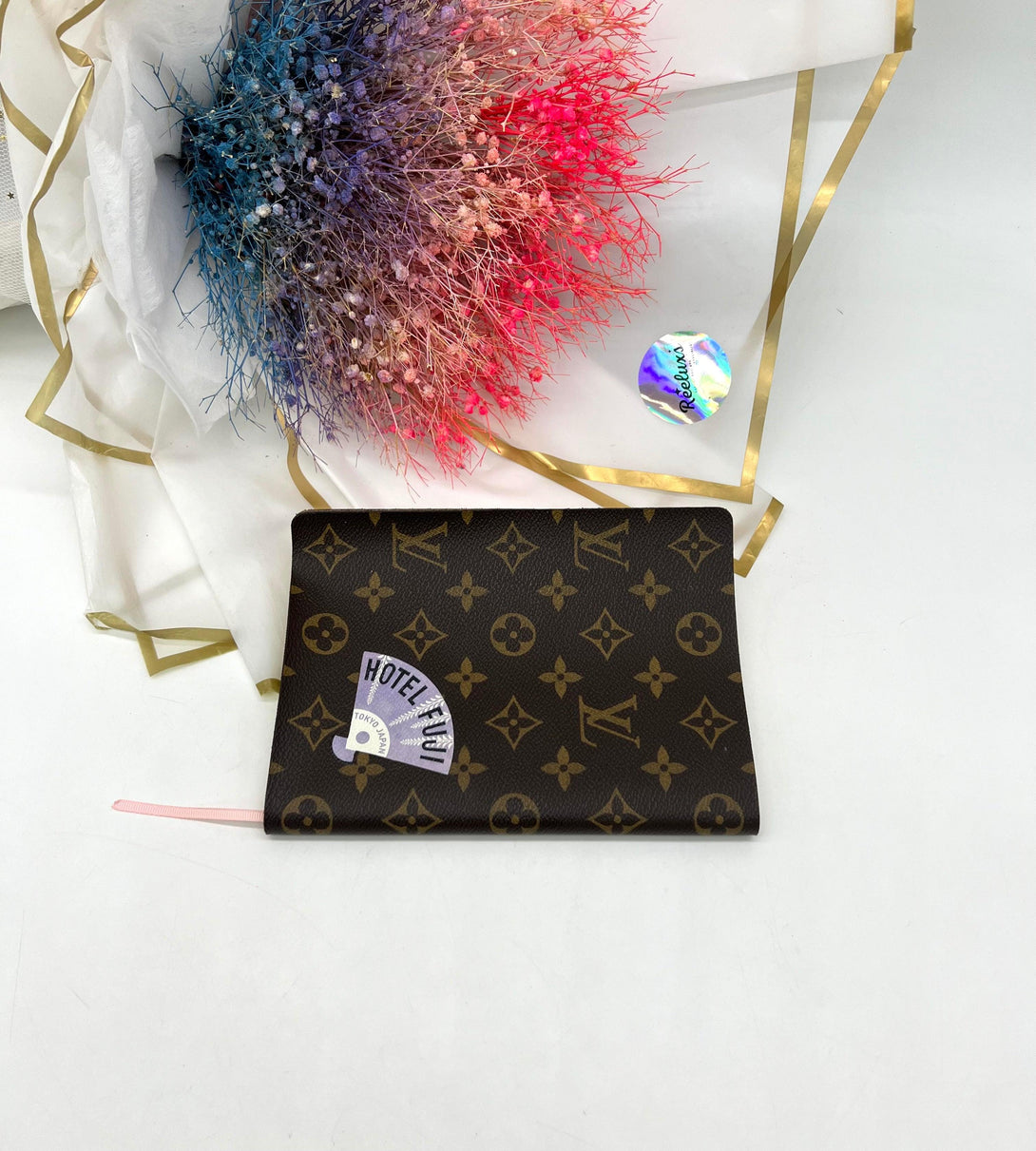 LOUIS VUITTON
Monogram Canvas Miami Stickers MM Notebook - Reeluxs 