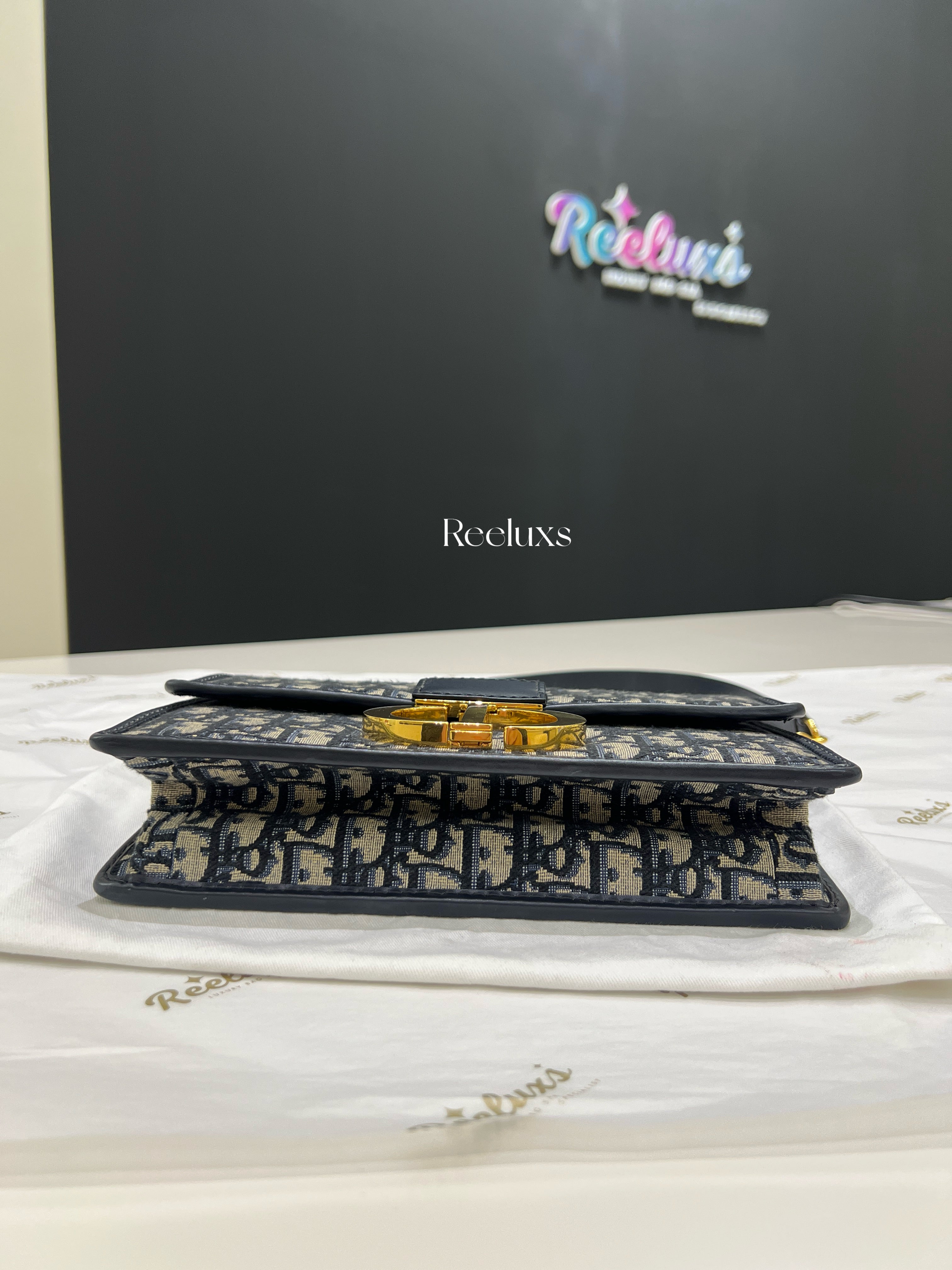 CHRISTIAN DIOR 30 Montaigne Chian Flap Bag Oblique Canvas Easr West