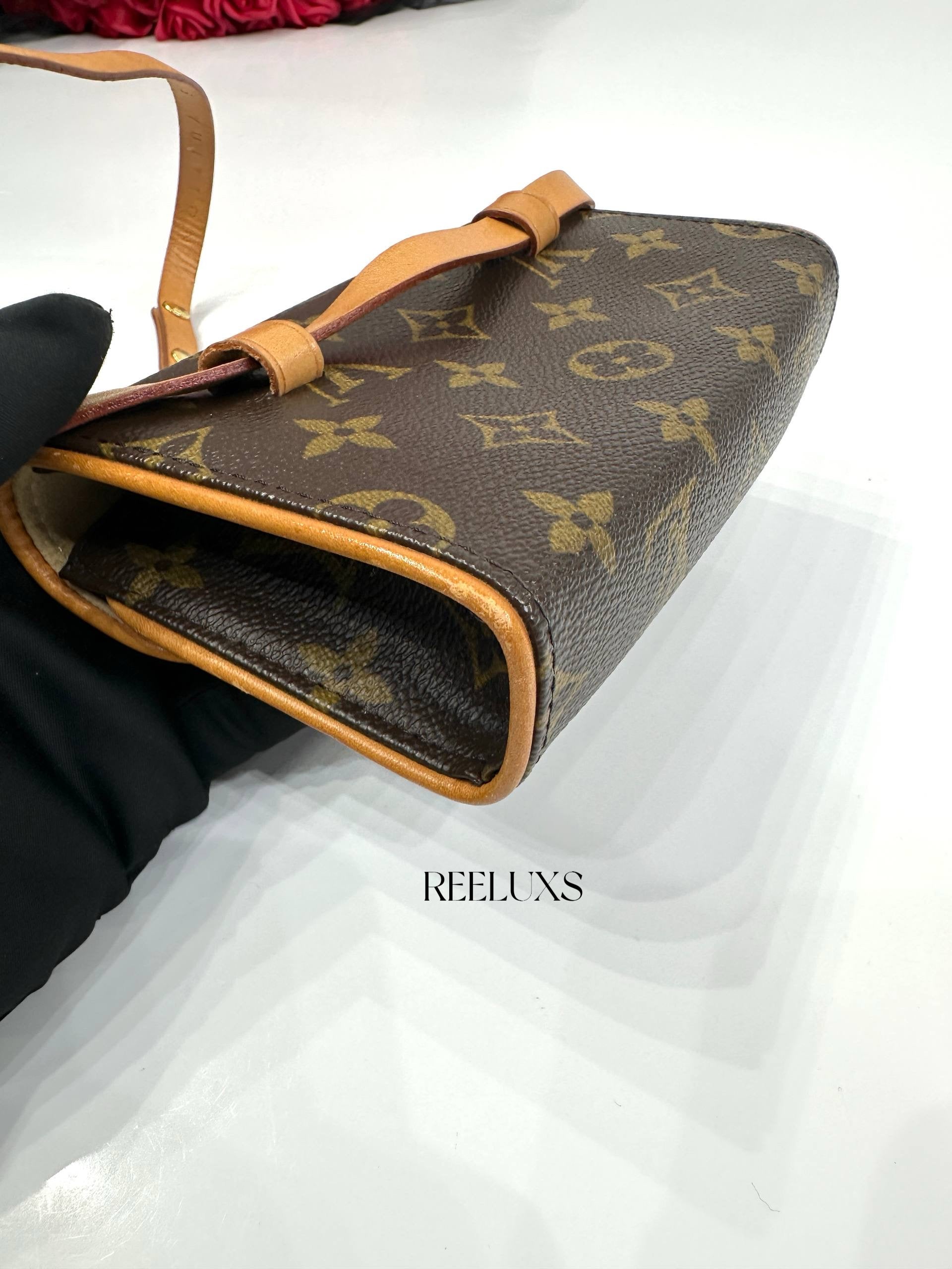 LOUIS VUITTON Monogram Pochette Florentine Waist Bag