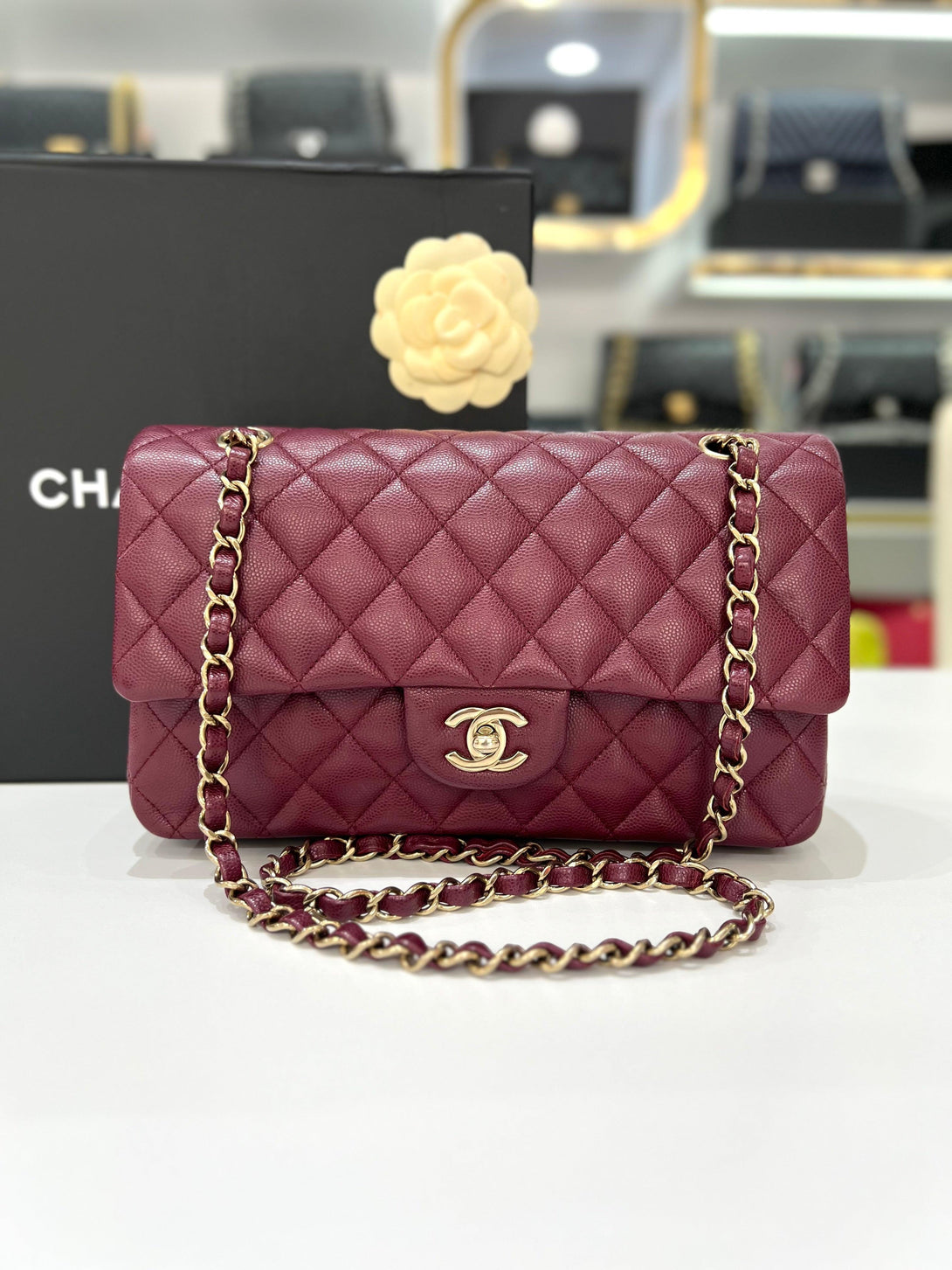 Full Set Microchip CHANEL Medium Shiny Graind Caviar Flap Burgundy Champagne Women Slingbag - Reeluxs 