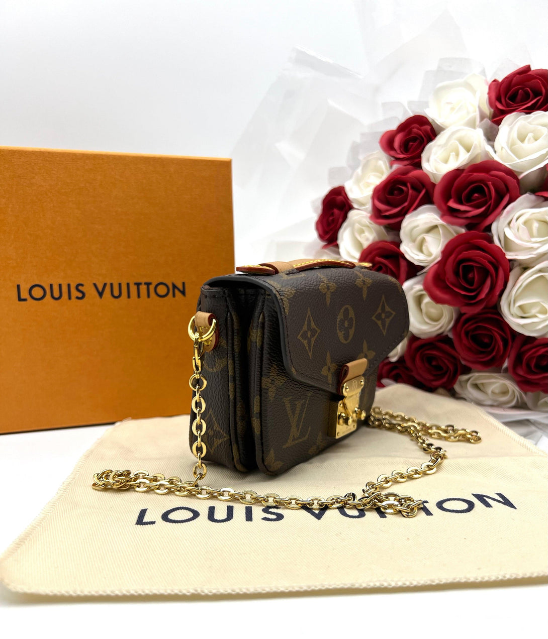 LOUIS VUITTON Micro Metis Monogram Canvas - Reeluxs 