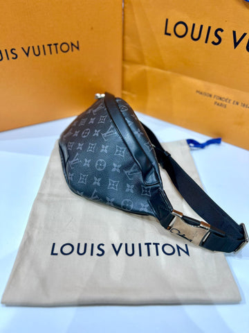 LOUIS VUITTON Discovery bumbag - Reeluxs 