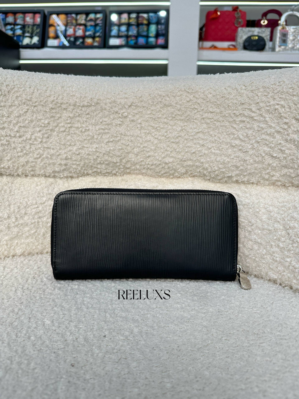 LOUIS VUITTON Zippy Wallet Verticle Black Epi Leather