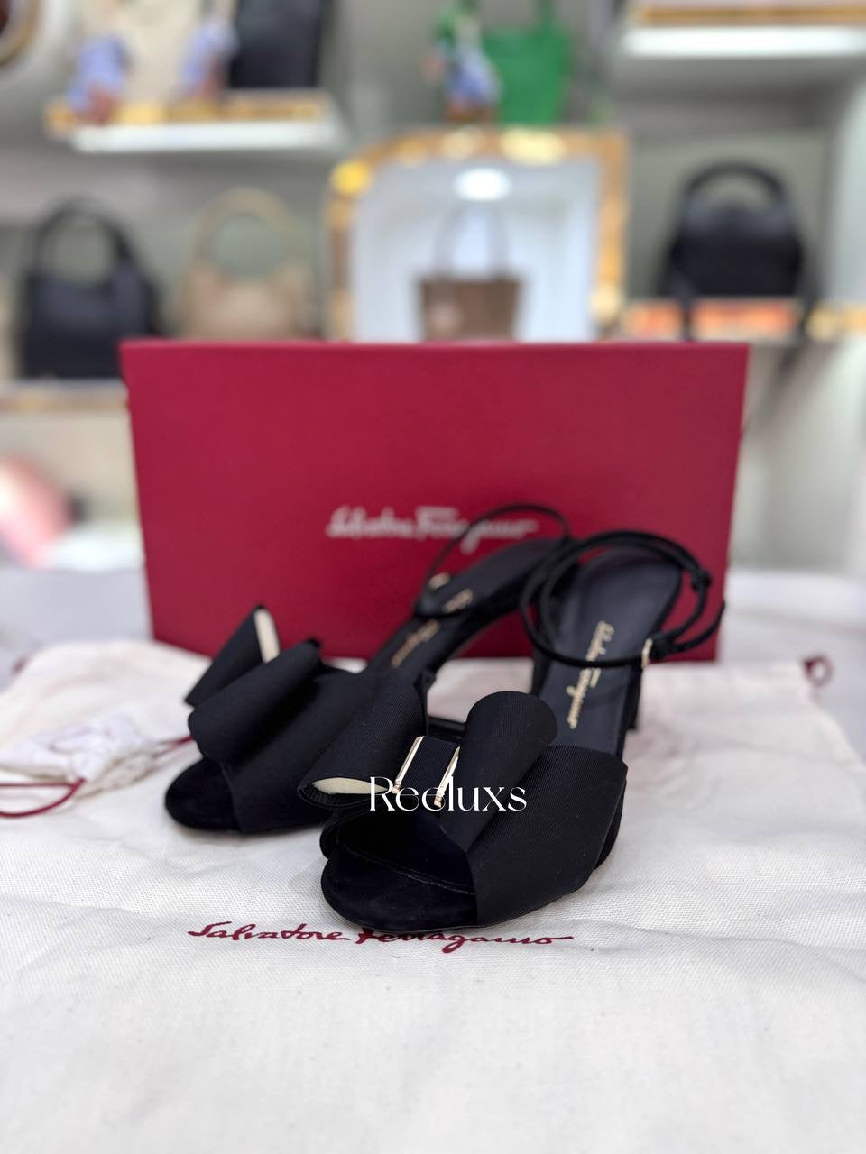 SALVATORE FERRAGAMO Vara Bow Sandals