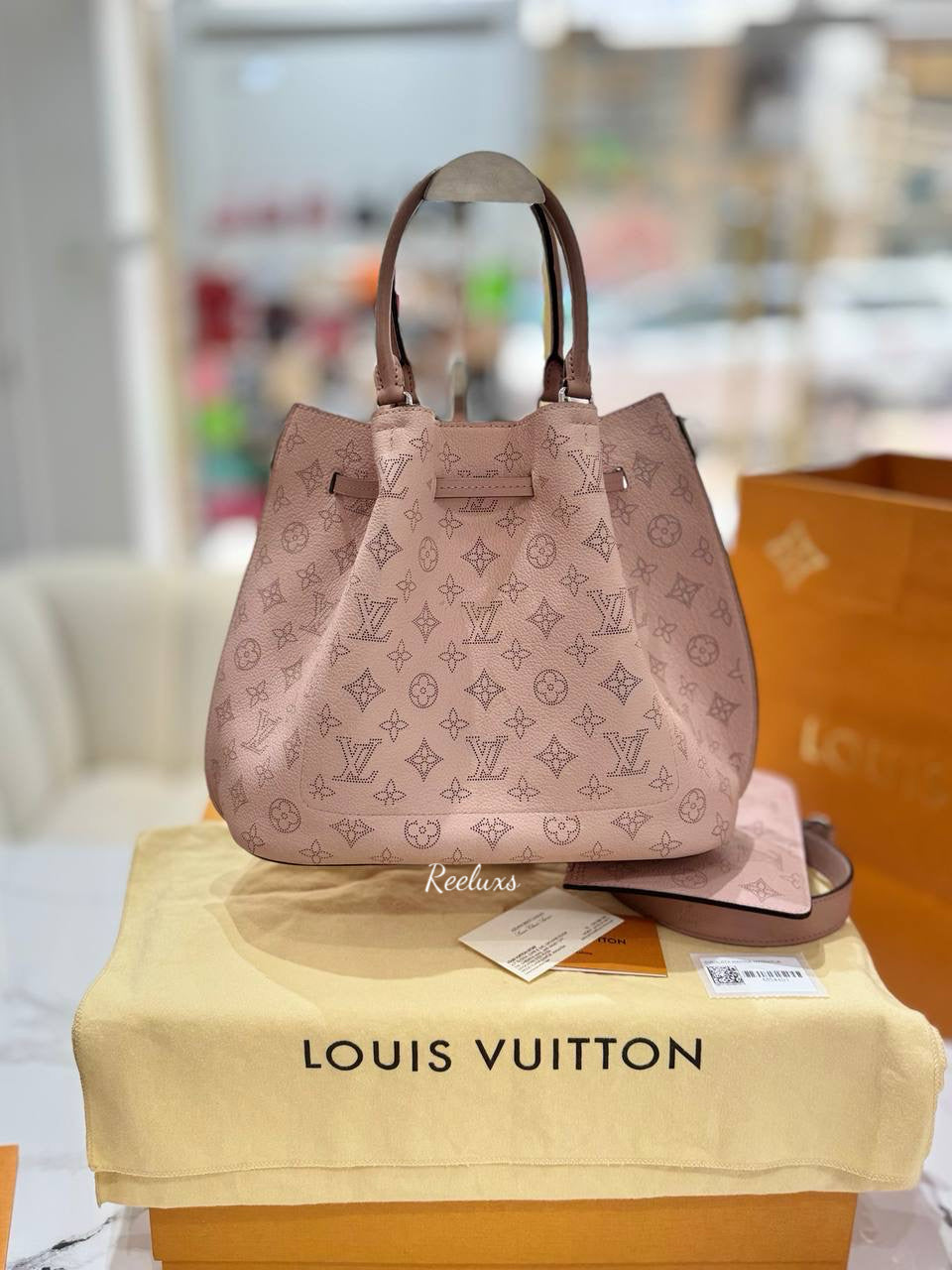 FULLSET LOUIS VUITTON LV Pink Girolata Mahina Leather Handbag