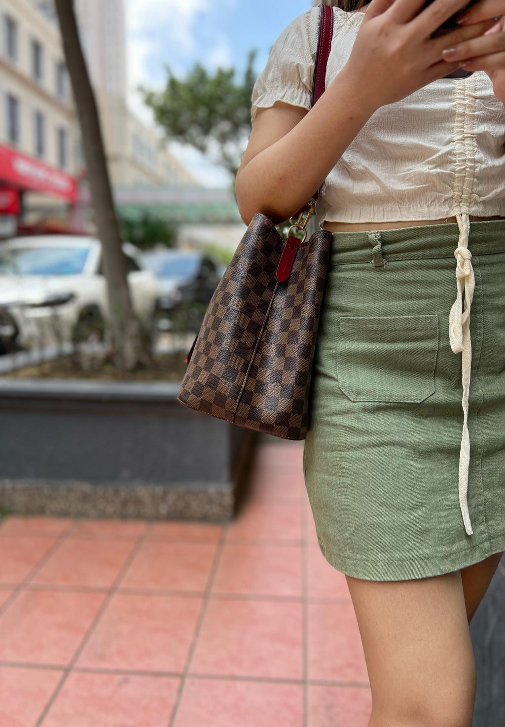 LOUIS VUITTON Damier Ebene Neonoe MM Brown and Red - Reeluxs 