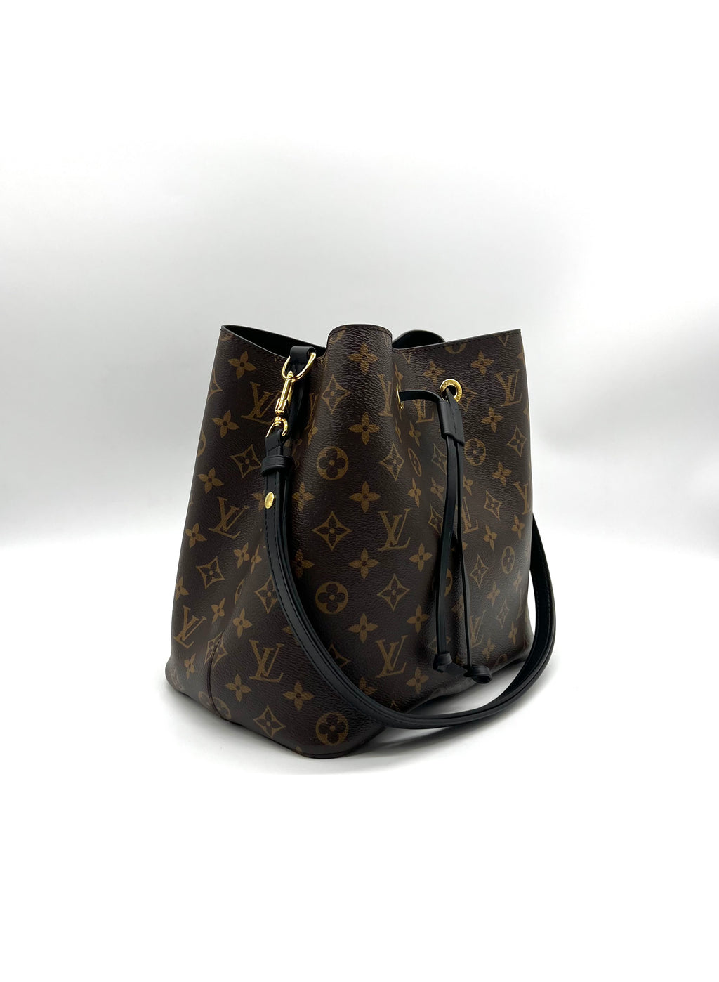 LOUIS VUITTON
Neo Noe Shoulder Bag - Reeluxs 
