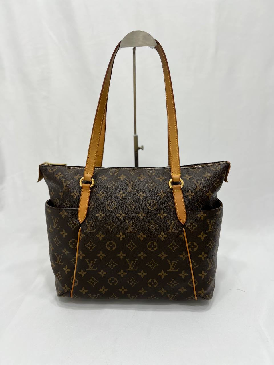 LOUIS VUITTON LV Monogram Canvas Totally MM Shoulder Tote Bag