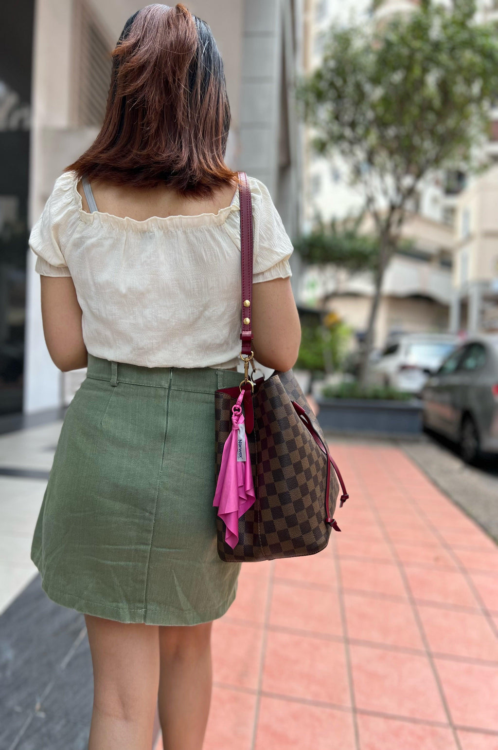 LOUIS VUITTON Damier Ebene Neonoe MM Brown and Red - Reeluxs 