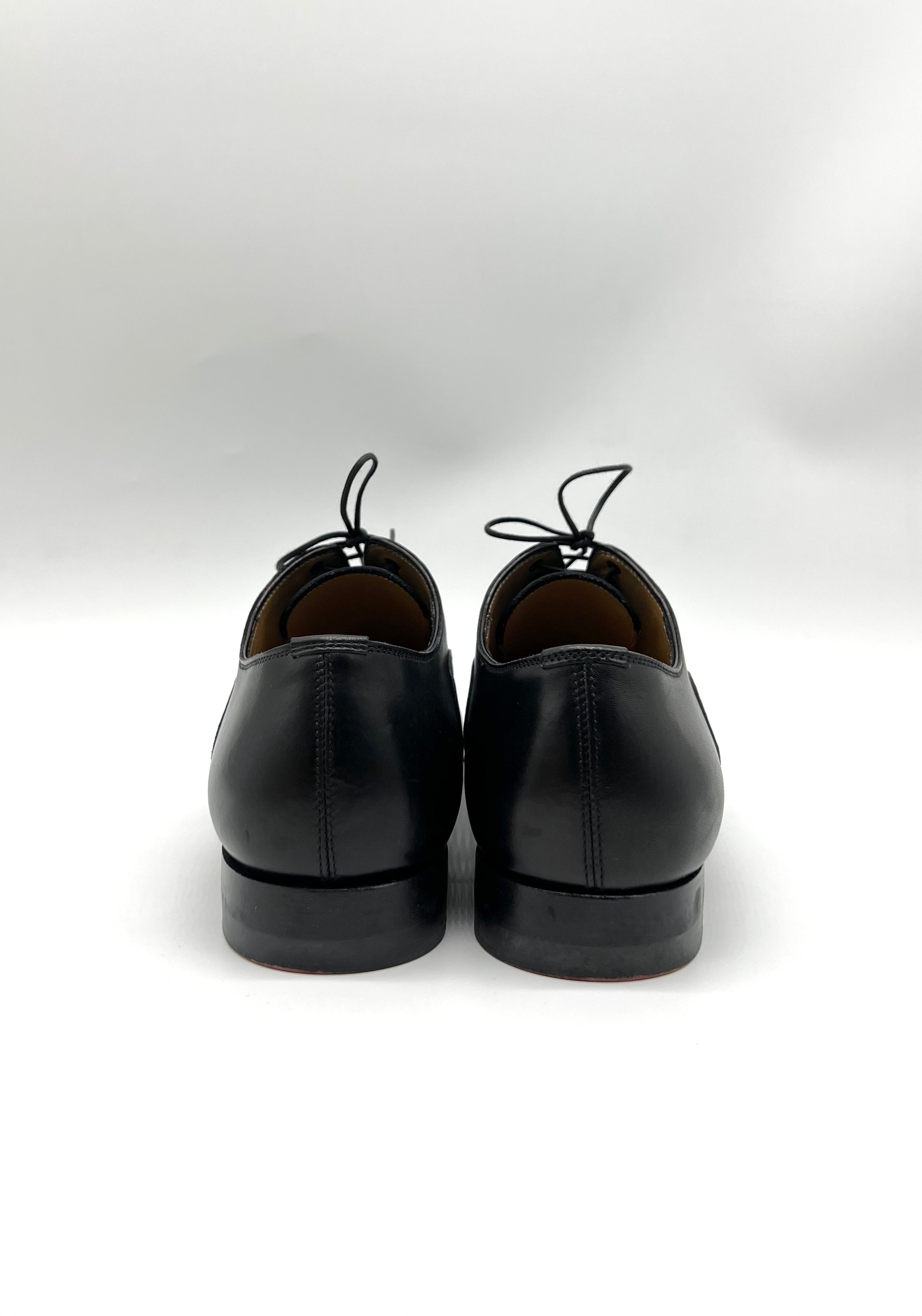 CHRISTIAN LOUBOUTIN
Calfskin Mens Greggo Flat Oxfords Black - Reeluxs 