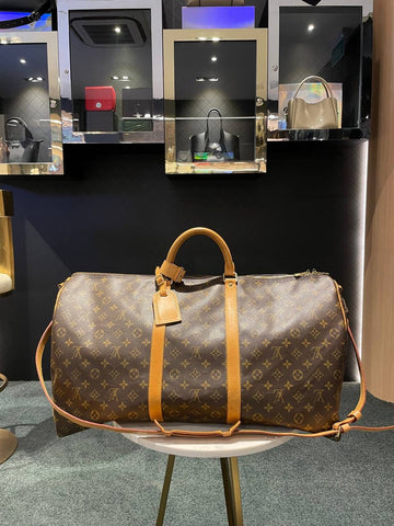 LOUIS VUITTON Keepall 55 Bandouliere Monogram Canvas Duffle Travel Bag + Strap