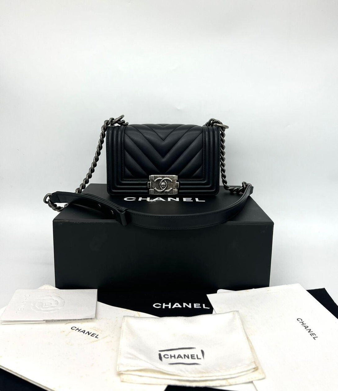 FAST DEAL CHANEL SMALL CHEVRON LEBOY BAG CALFSKIN BLACK - Reeluxs 