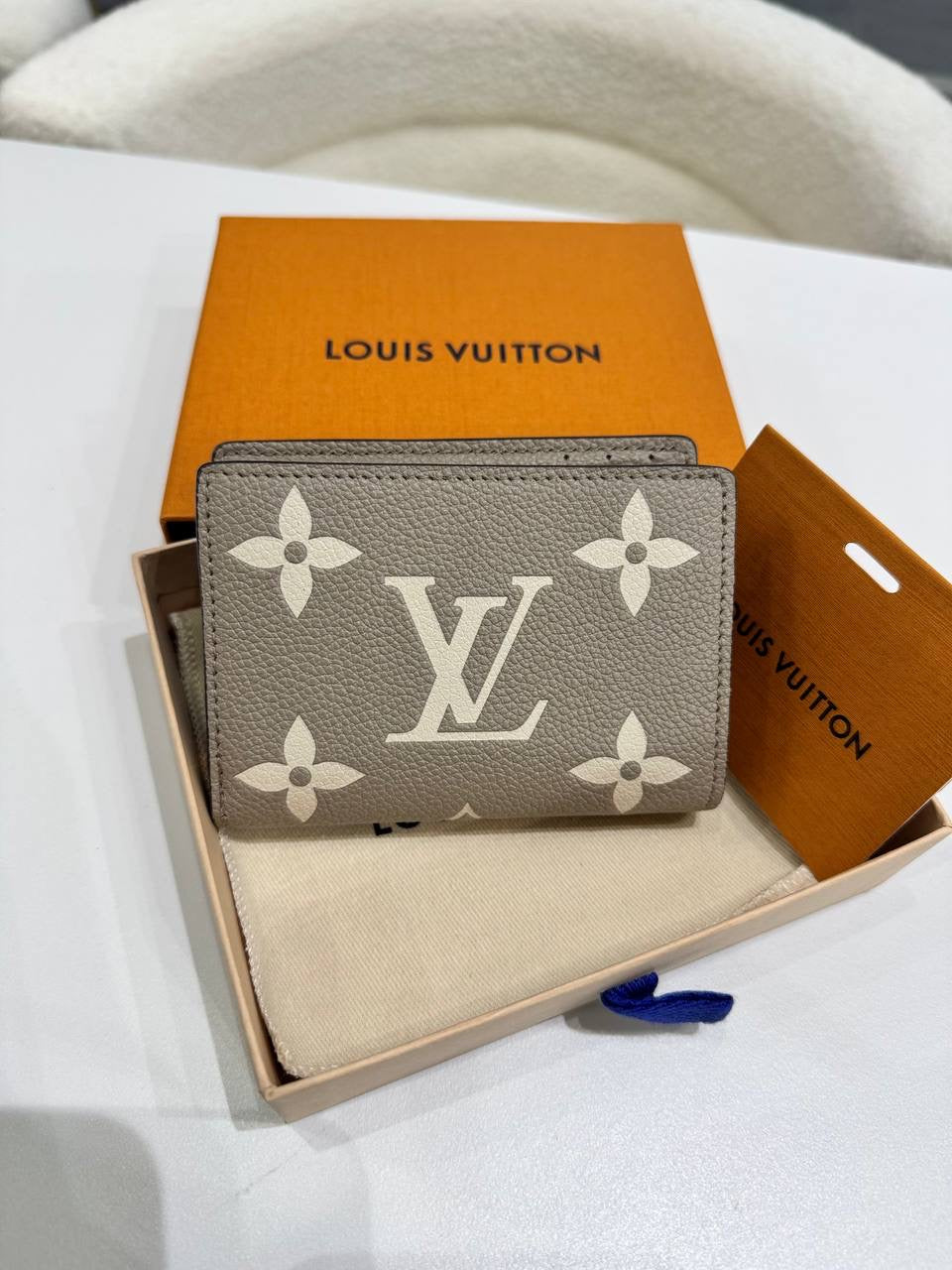 LOUIS VUITTON LV Claire Bifold Wallet Creme Beige