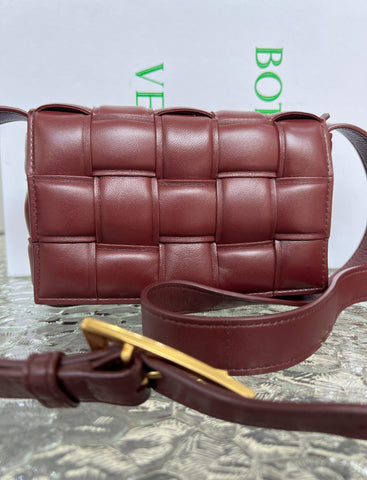 BOTTEGA VENETA Small Burgundy Padded Cassette Crossbody Bag For Lady - Reeluxs 