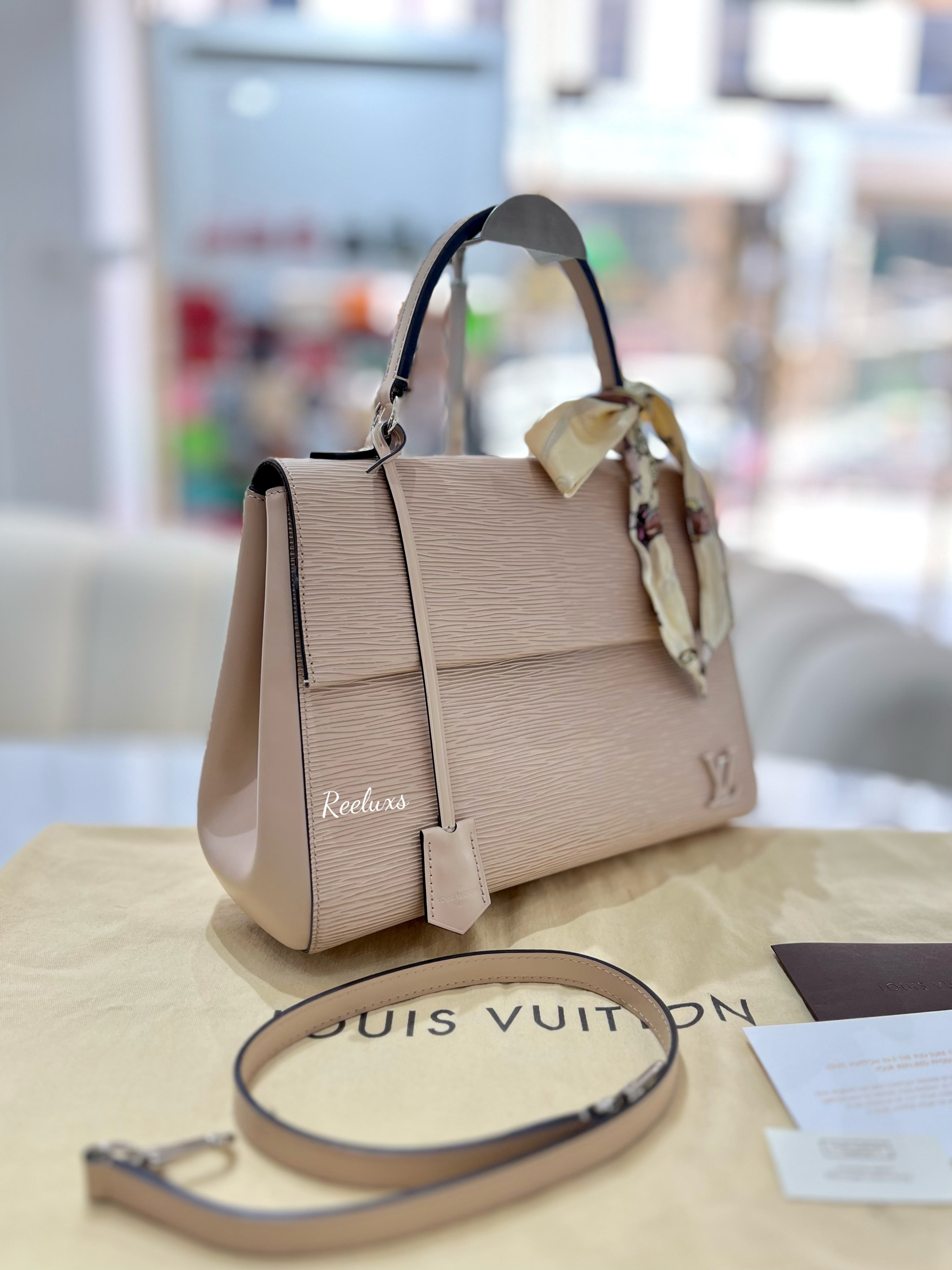 LOUIS VUITTON Dune Epi Leather Cluny MM Women's  Handle Bag