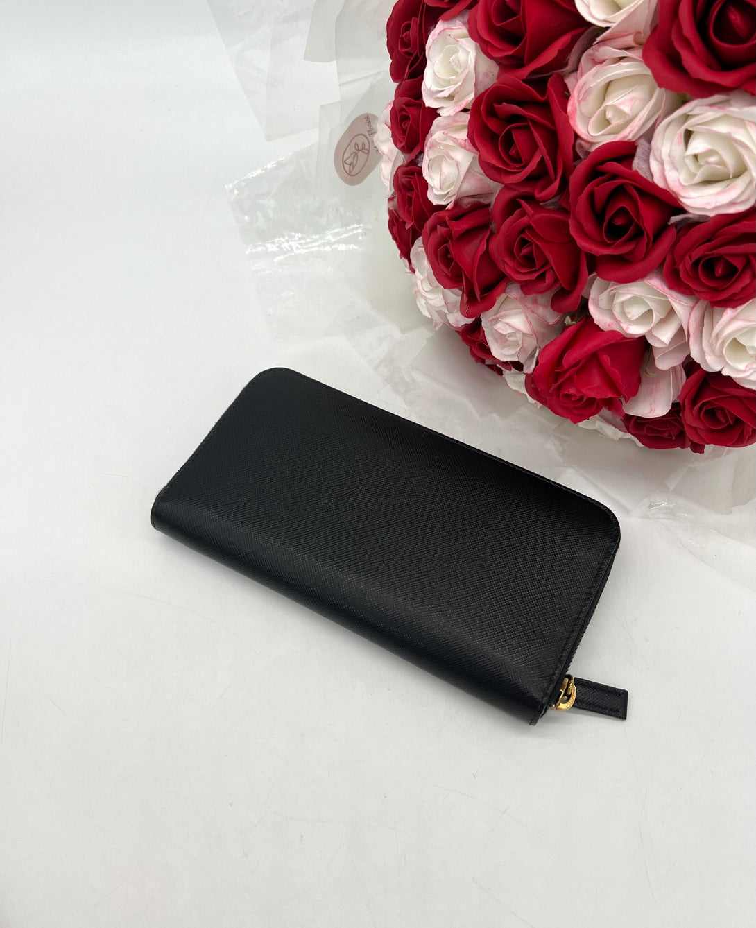 PRADA Long Wallet Safiano leather Black - Reeluxs 