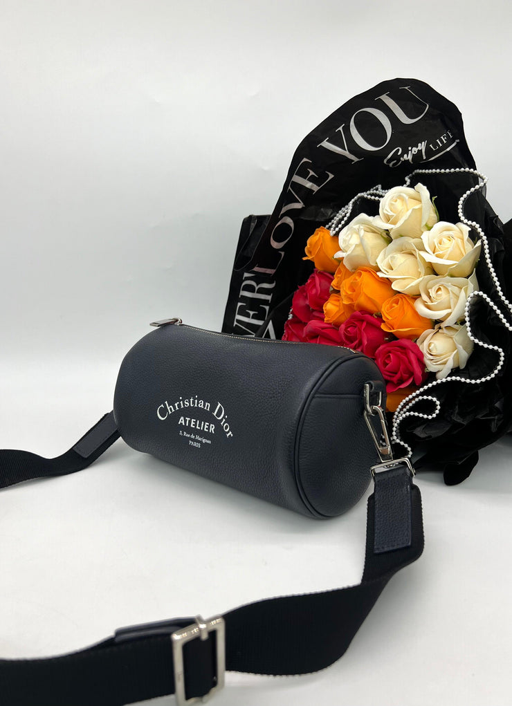 Christian dior roller online pouch