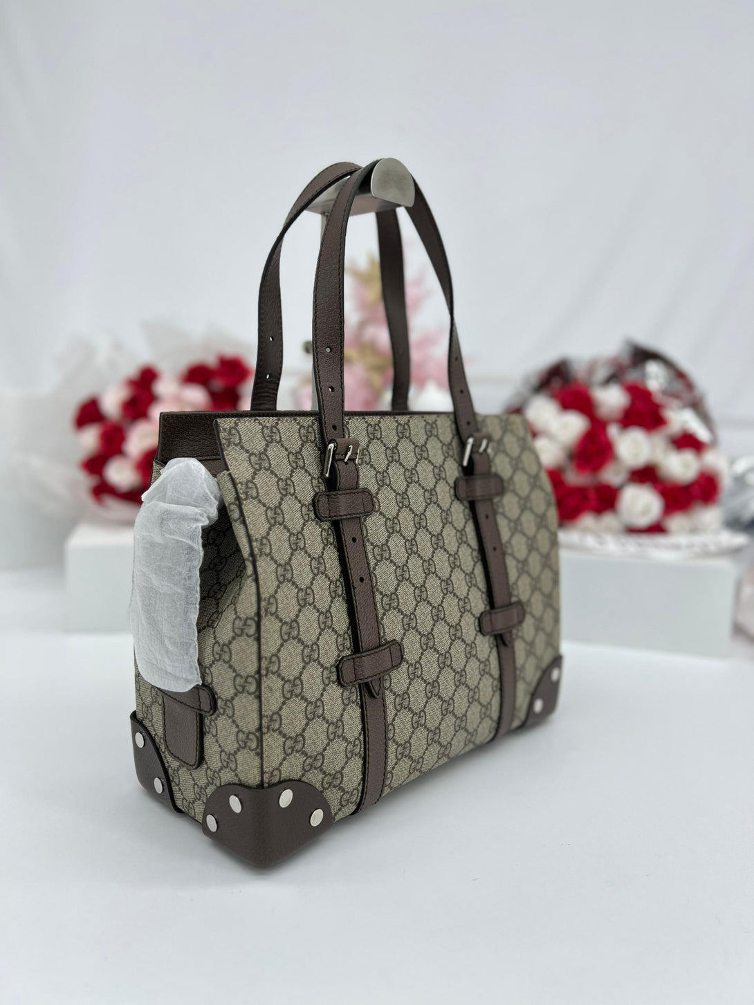 GUCCI
GG Supreme Canvas Tote Bag - Reeluxs 