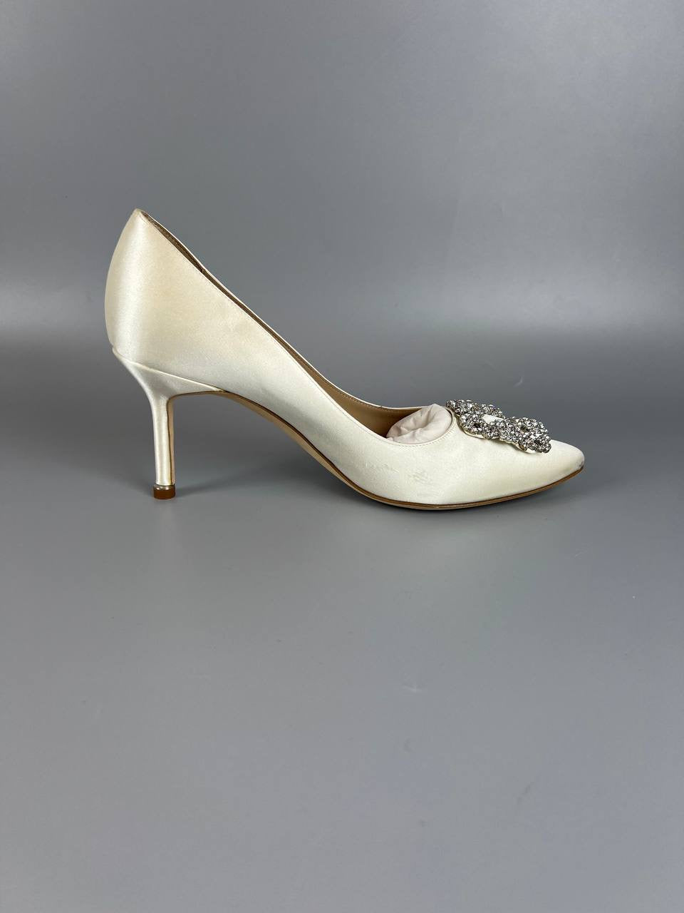 MANOLO BLAHNIK Hangisi Heels
