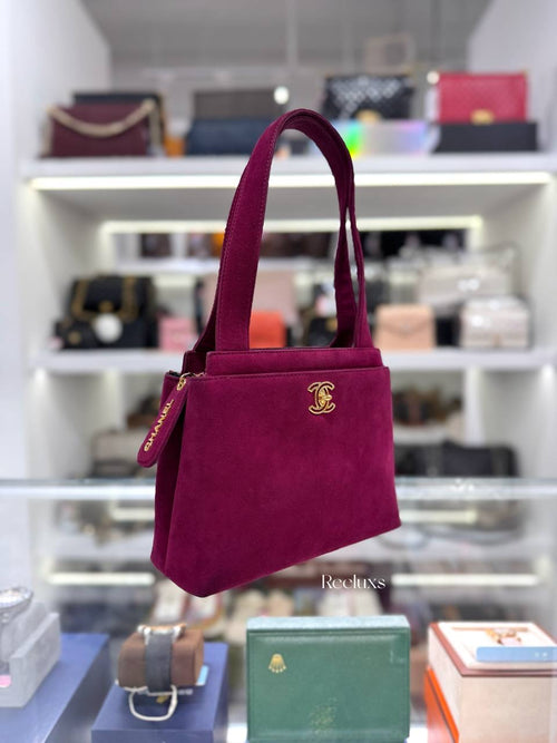 Vintage CHANEL Velvet Trapezoid Handbag