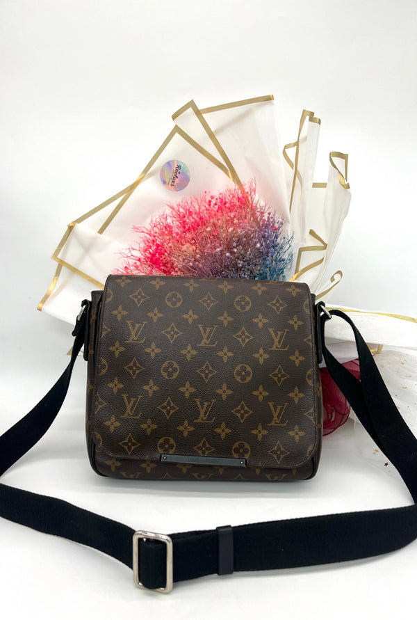 LOUIS VUITTON Monogram District PM Brown Messenger Bag - Reeluxs 