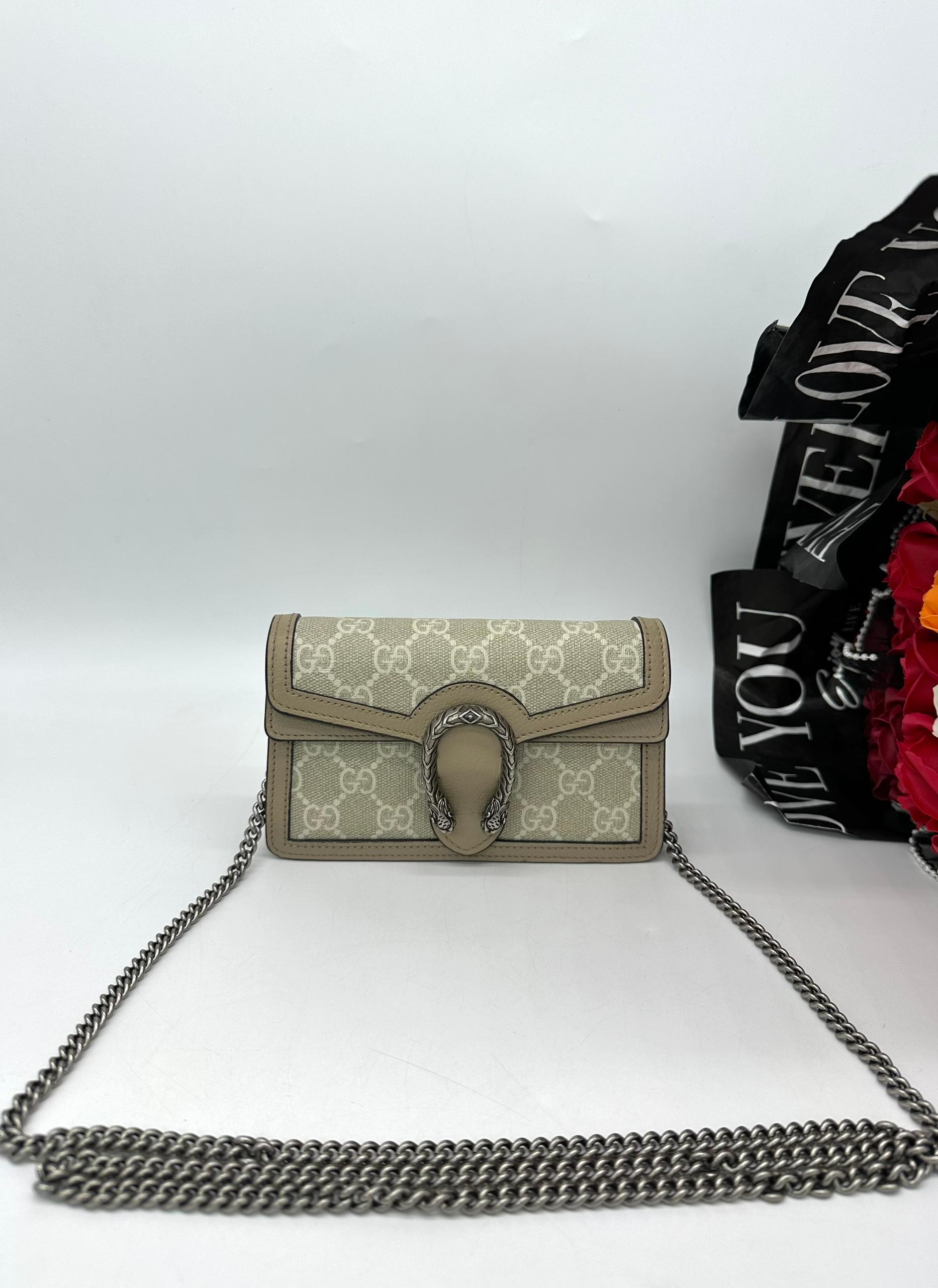 GUCCI Beige & White Dionysus Super Mini Crossbody Chain On Wallet - Reeluxs 