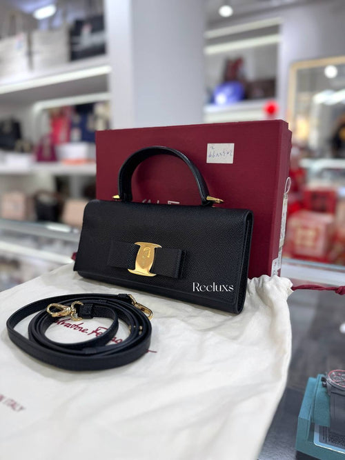 Salvatore FERRAGAMO Vara Bow Wallet On Chain