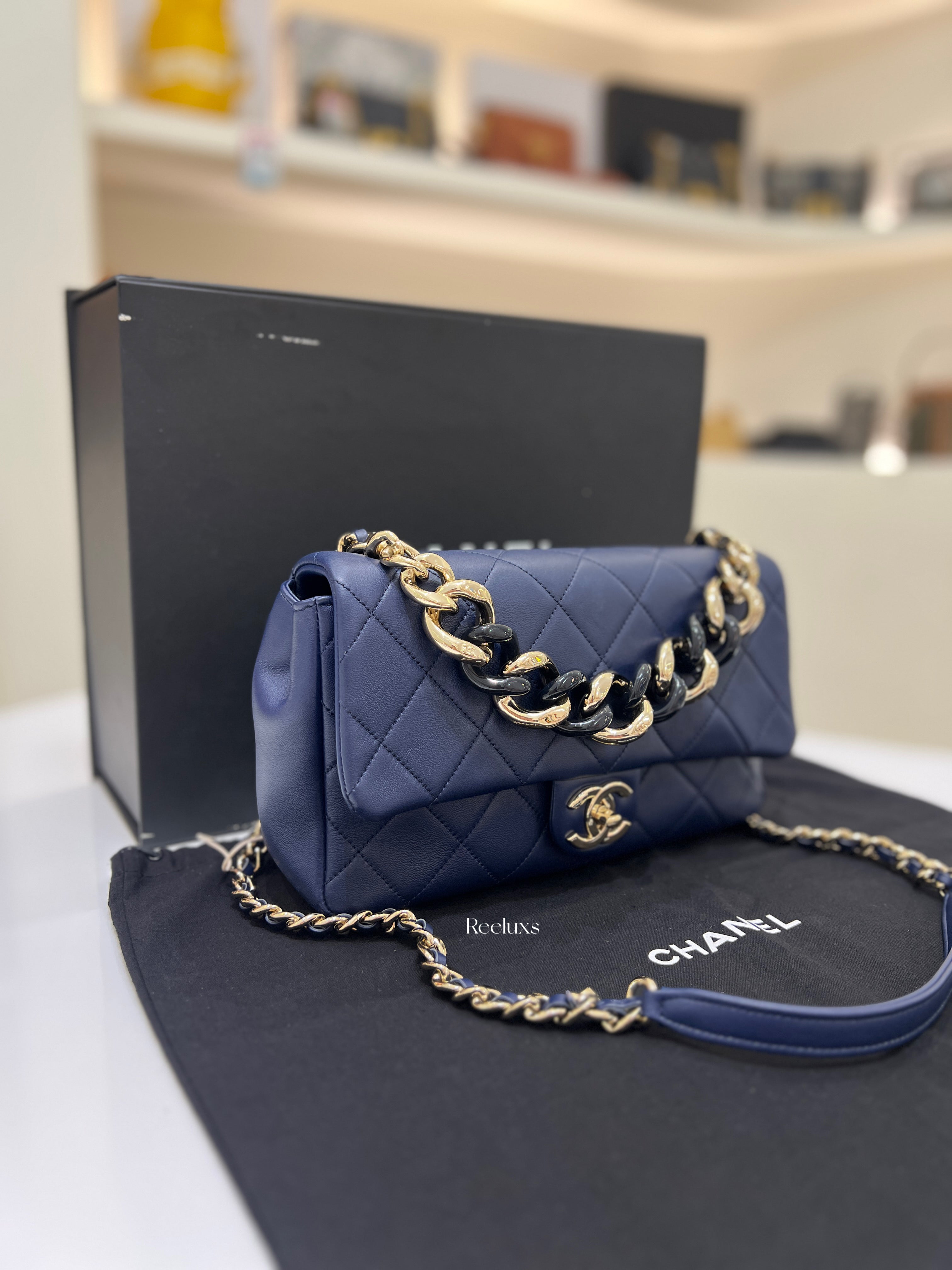 FULL SET CHANEL Resin Elegant Chain Flap Bag Quilted Lambskin Blue