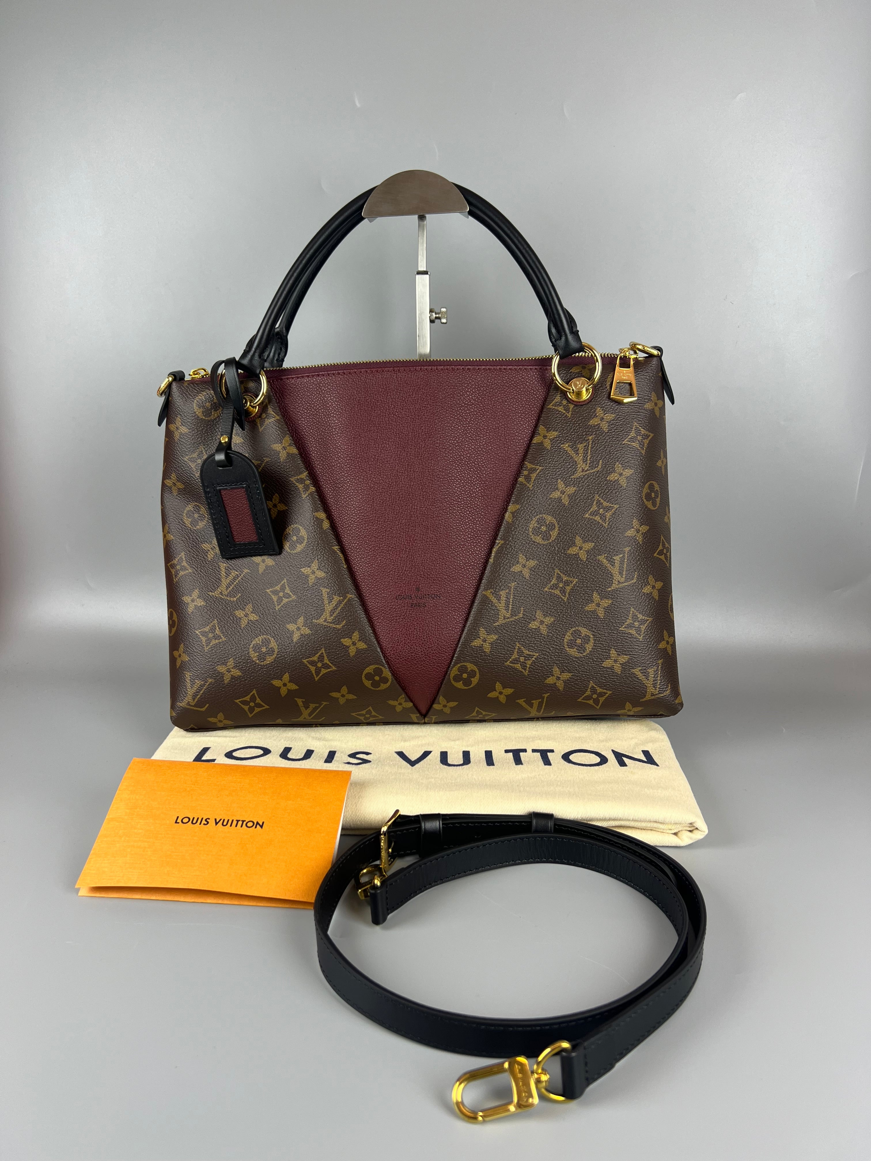 LOUIS VUITTON - Louis Vuitton V Tote shoulder bag in monogram canvas and burgundy grained leather