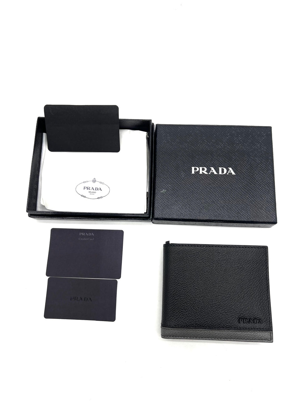 PRADA saffiano leather wallet - Reeluxs 