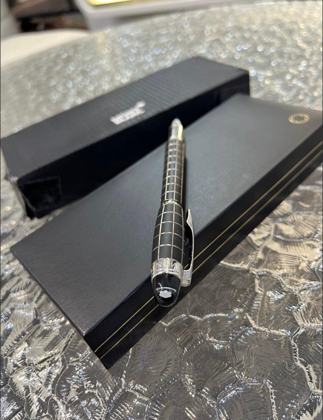 MontBlanc Starwalker Metal &
Fineliner pen - Reeluxs 