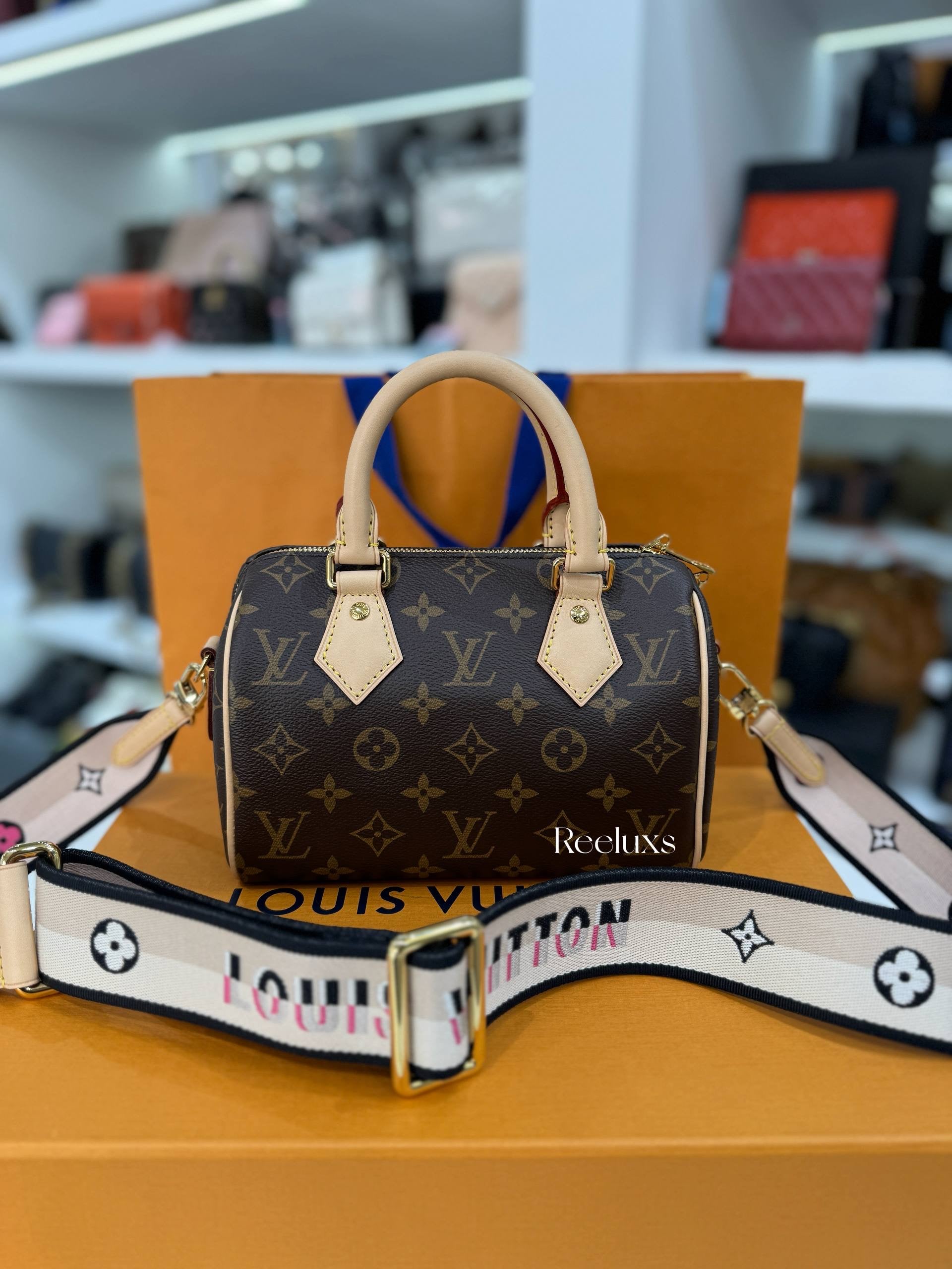 LOUIS VUITTON Speedy Bandoulière 20 Monogram Canvas Handbag