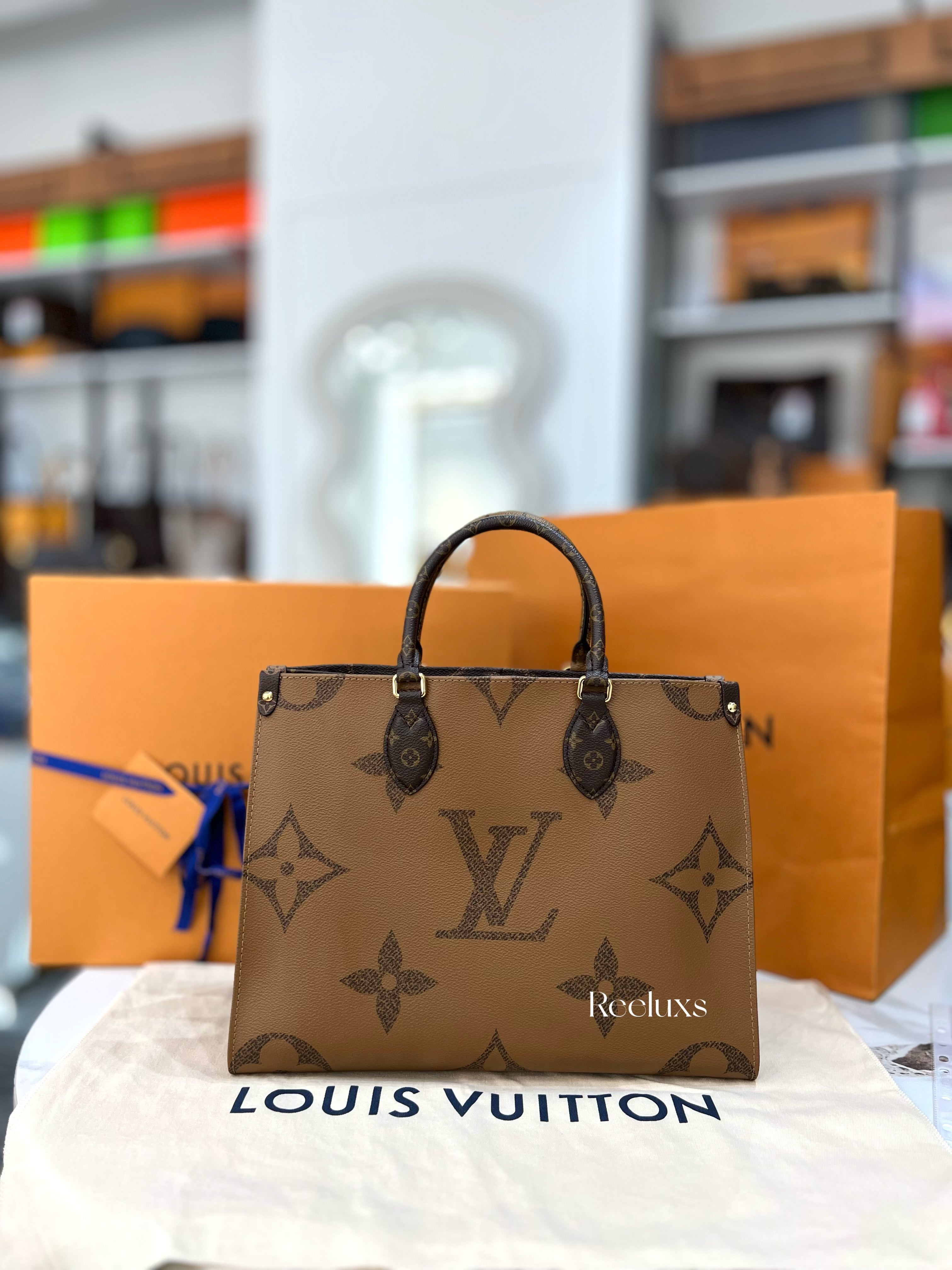 LOUIS VUITTON LV OnTheGo MM Monogram Canvas Handbag