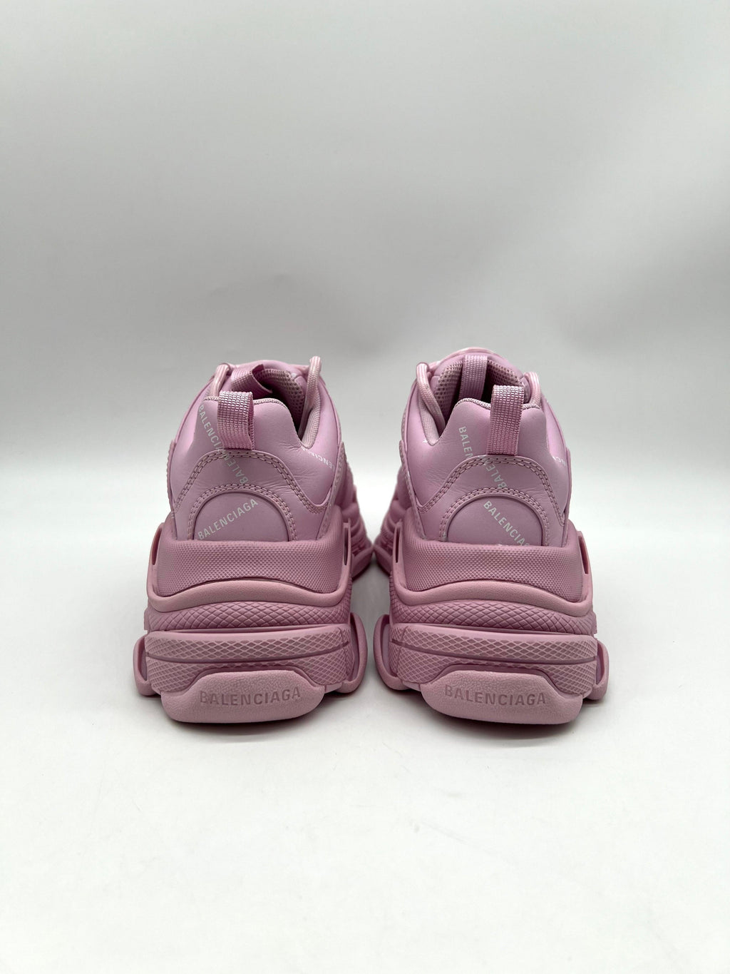 BALENCIAGA TRIPLE S PINK AND WHITE - Reeluxs 