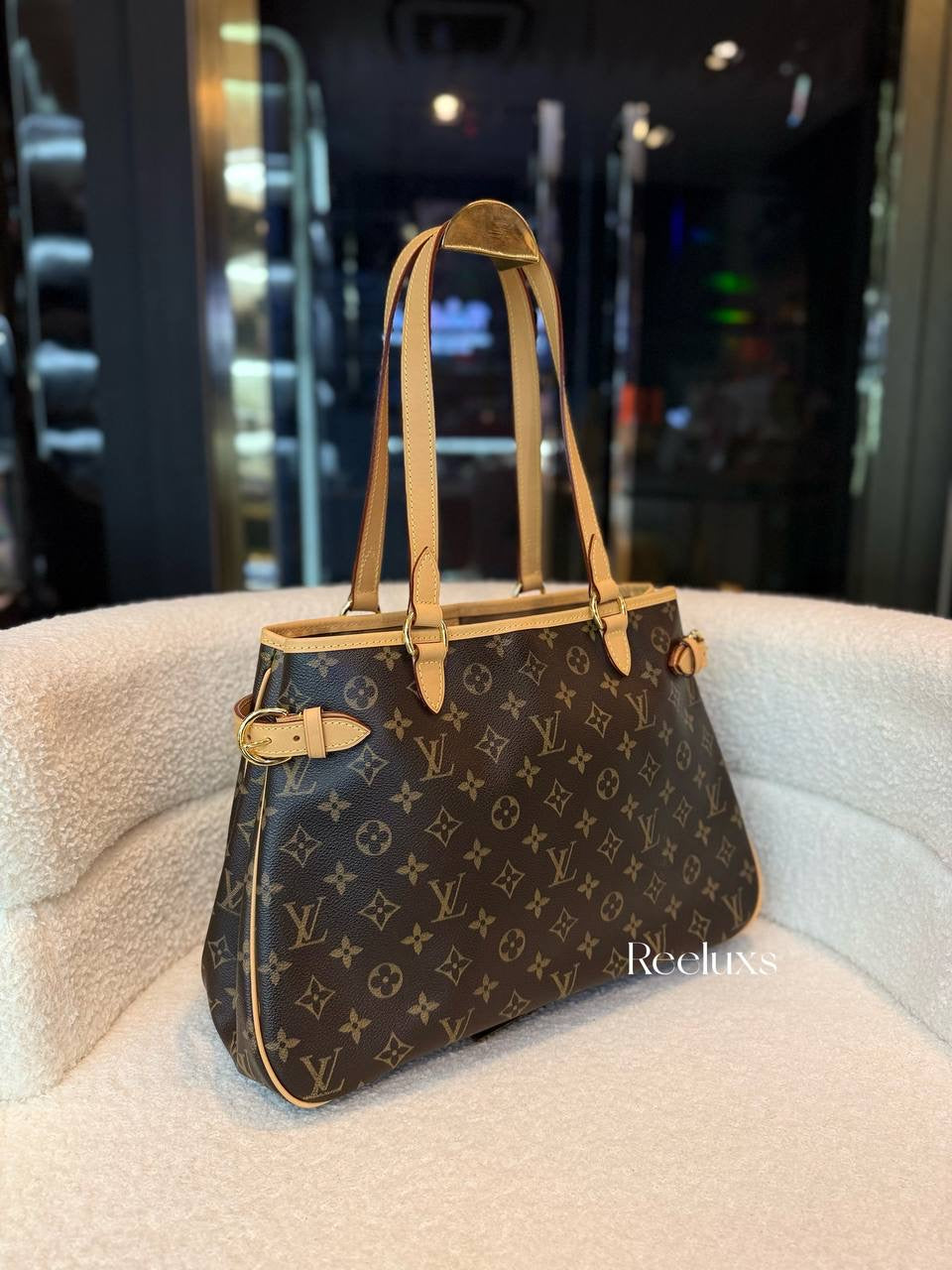 LOUIS VUITTON LV Batignolles Horizontal Shoulder Bag
